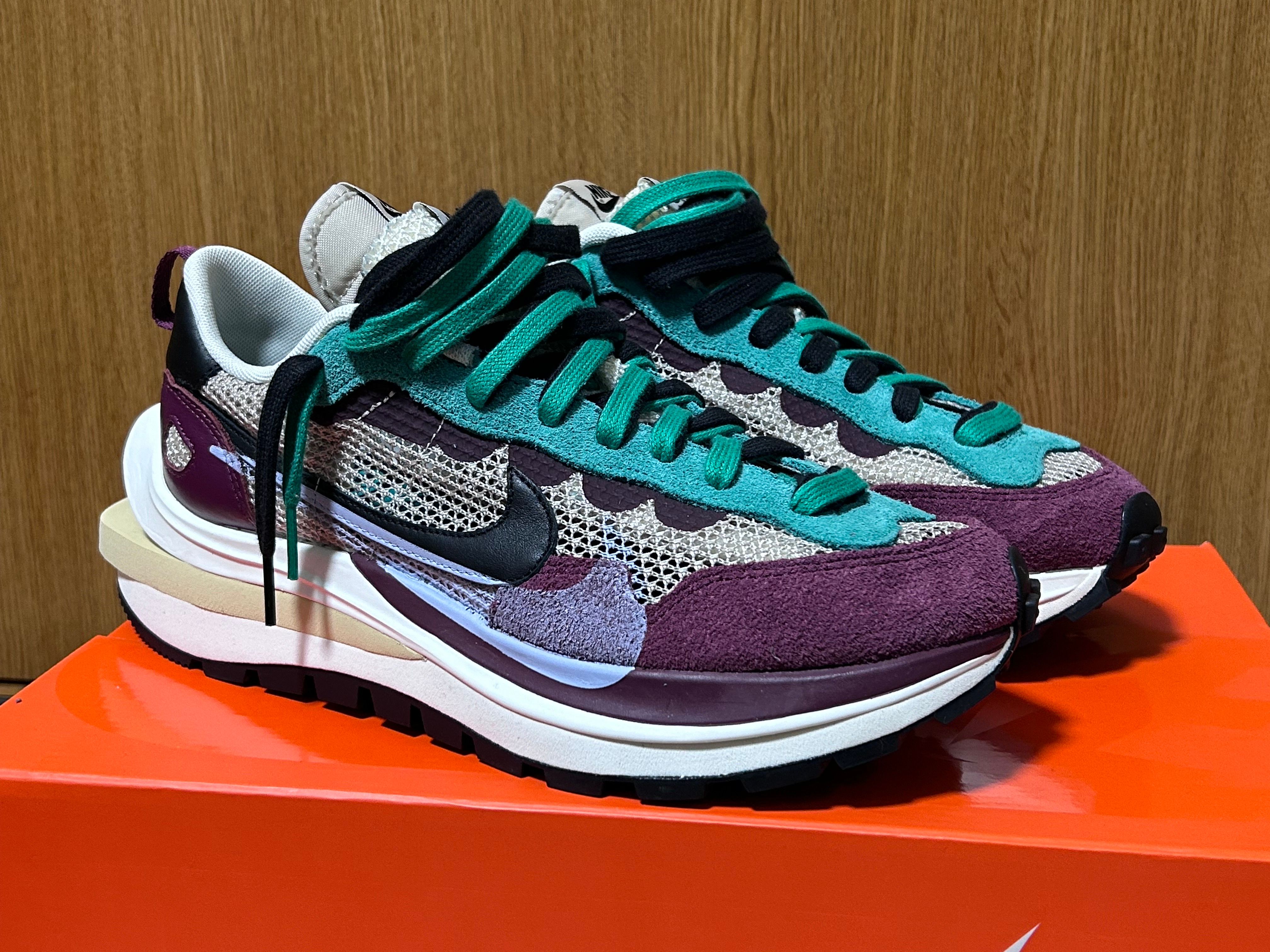 sacai × Nike Vapor Waffle "String/Red/Green"