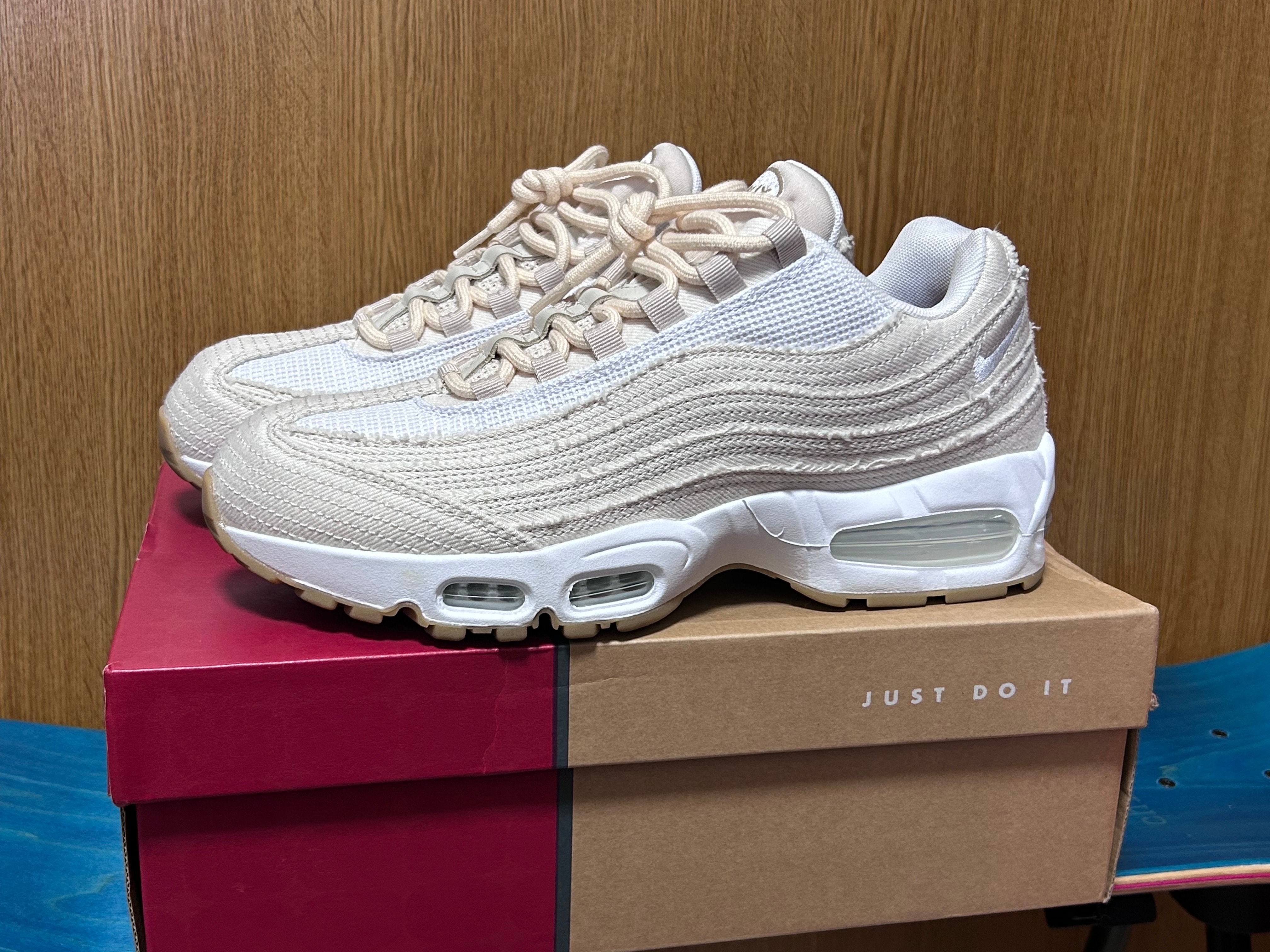 Levi's × Nike Air Max 95 OG "Denim White"