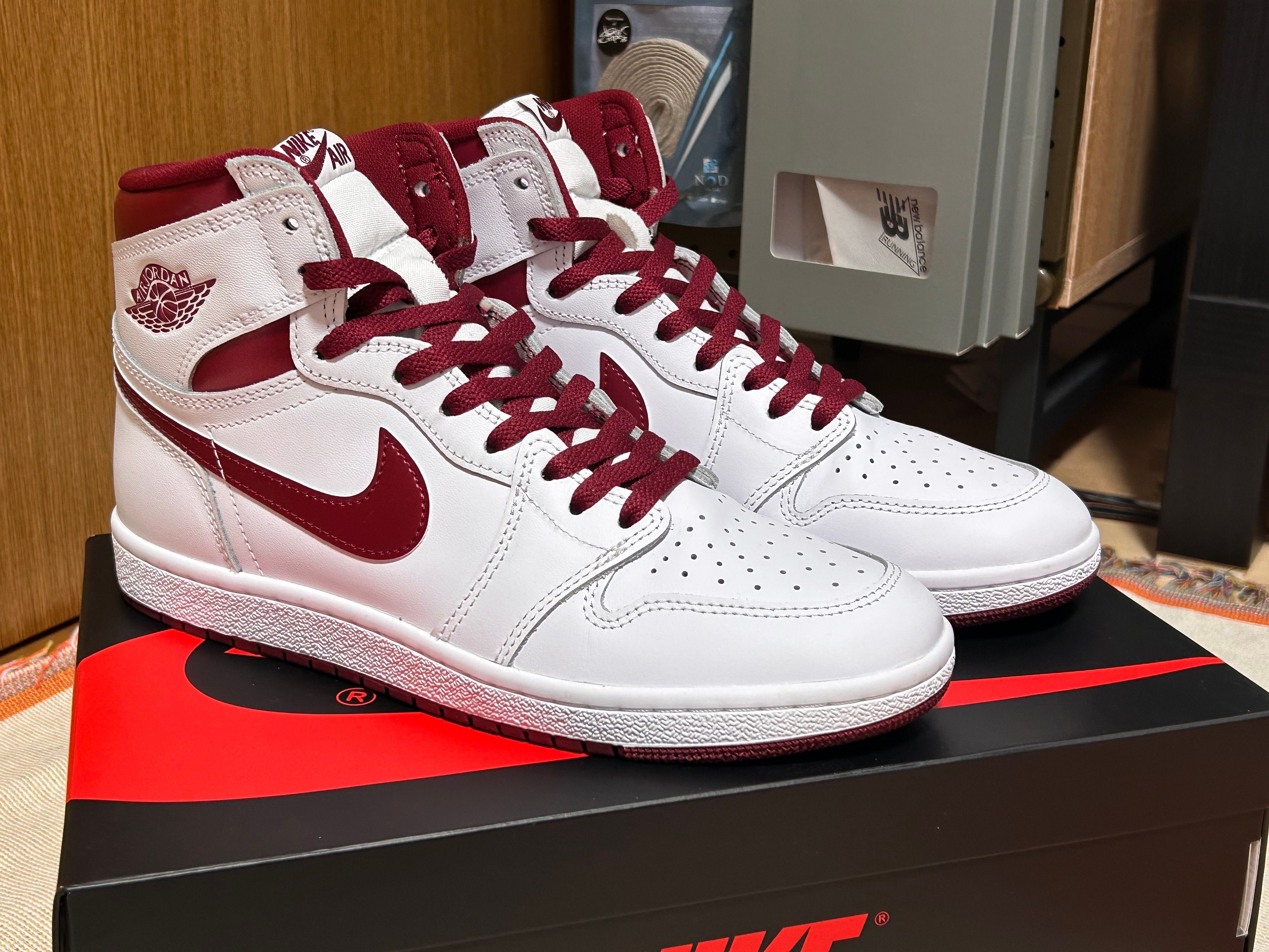 Nike Air Jordan 1 High '85 "Metallic Burgundy"