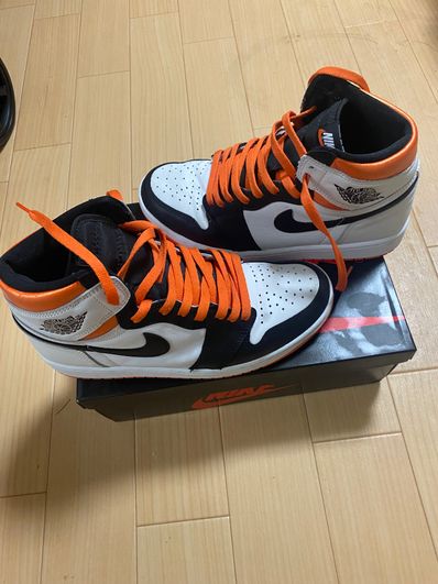 Nike Air Jordan 1 Retro High OG "Electro Orange"