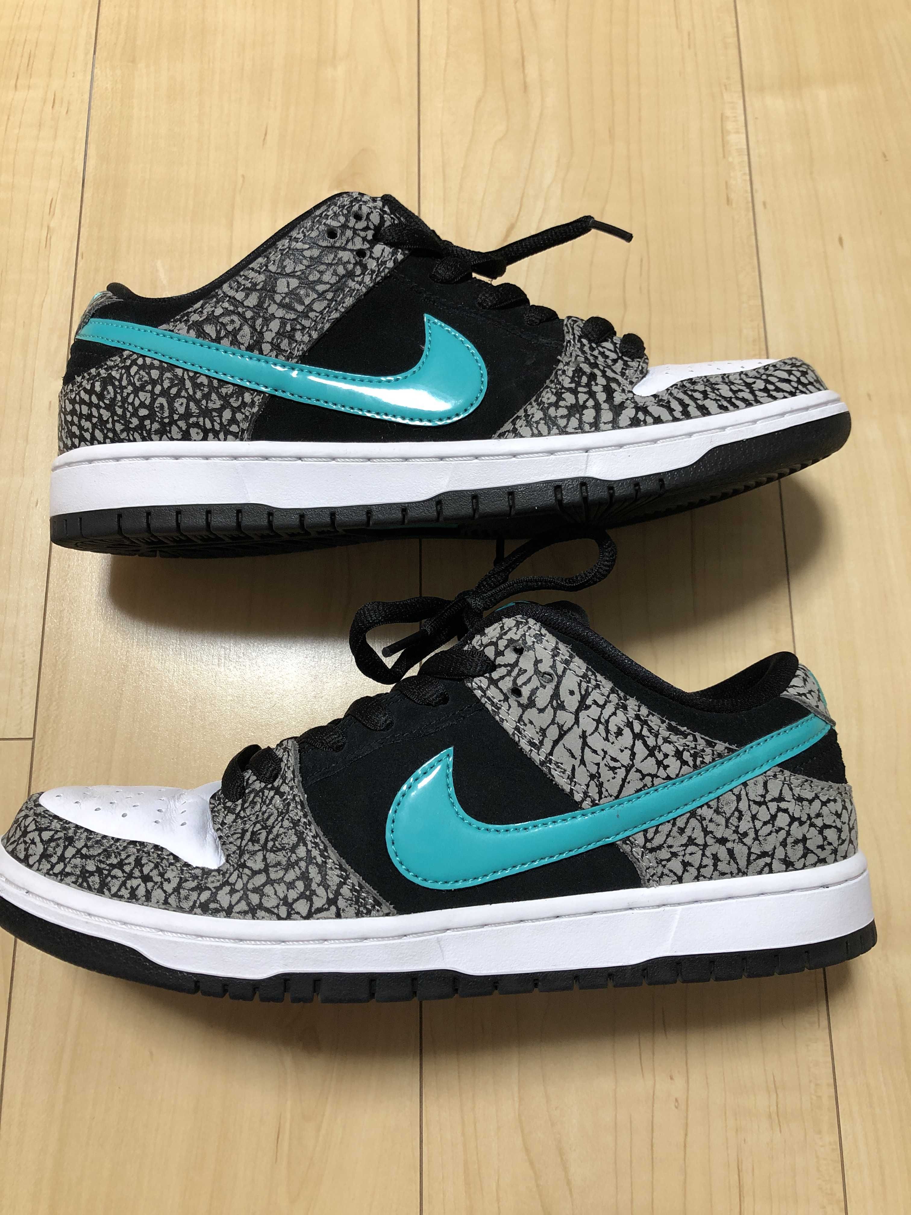 Nike SB Dunk Low "Elephant/Safari"
