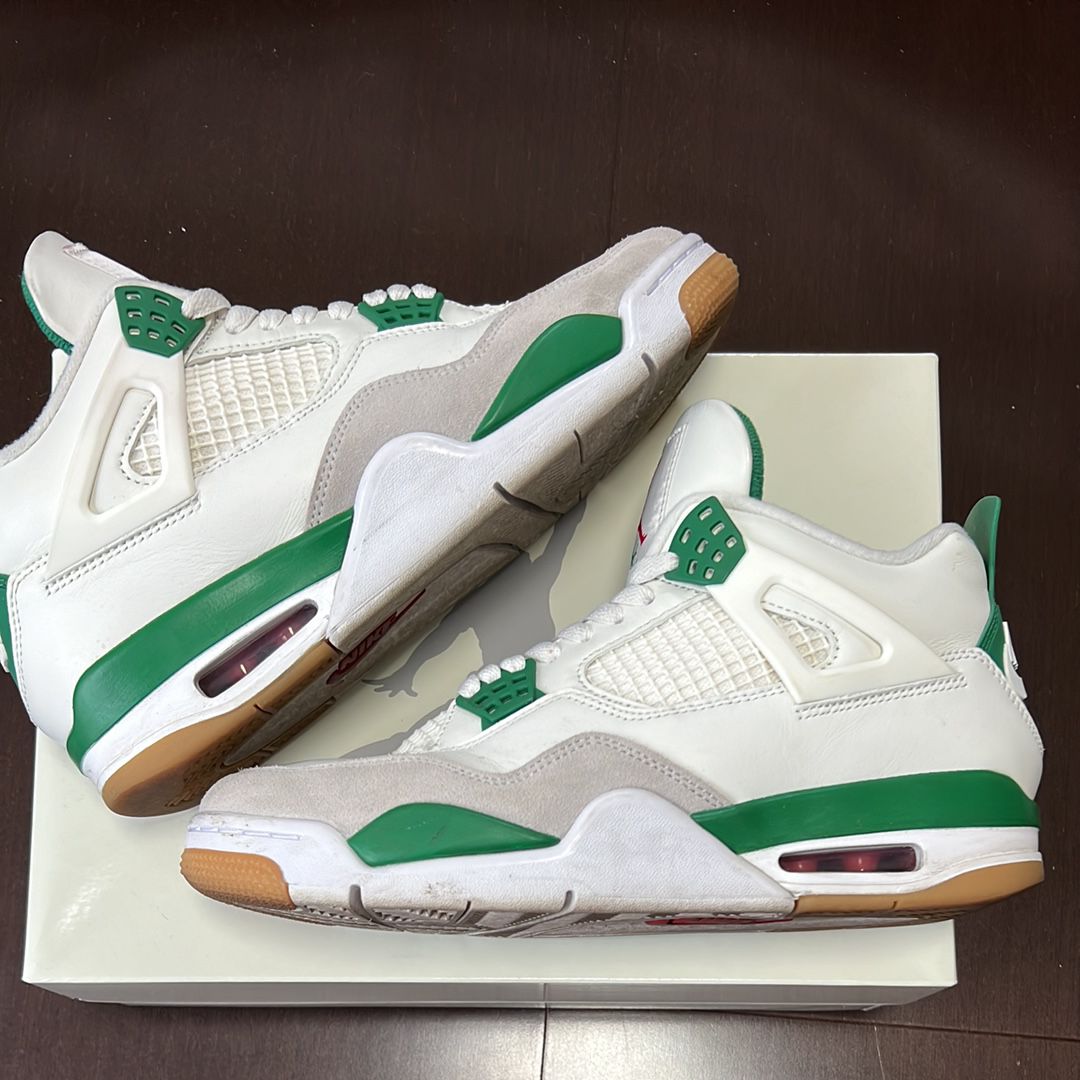 Nike SB × Air Jordan 4 Retro SP "Pine Green"