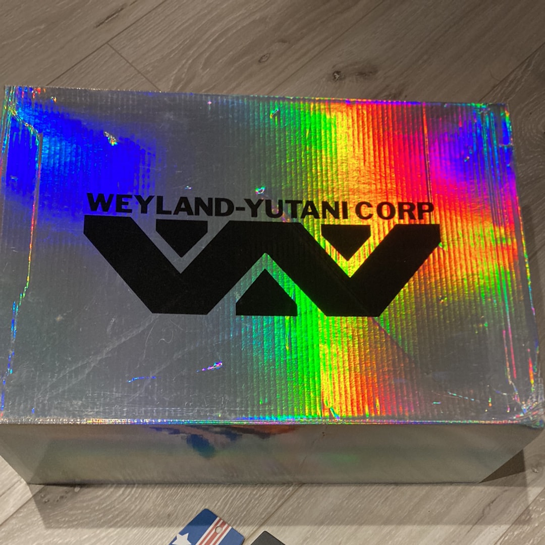 Reebok Alien Stomper Mid "Grey/Scarlet"