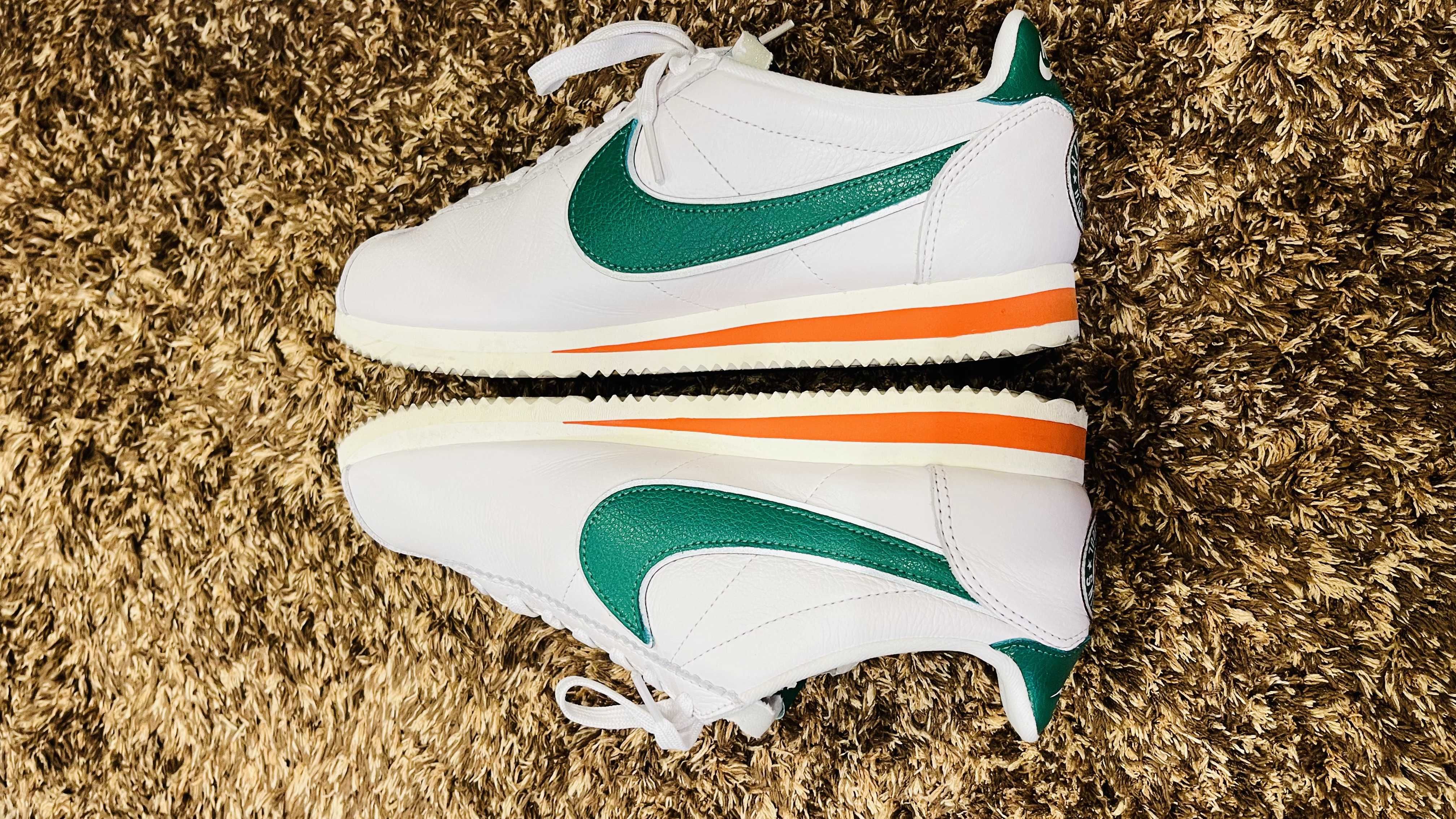 Stranger Things × Nike Classic Cortez "Hawkins High School"