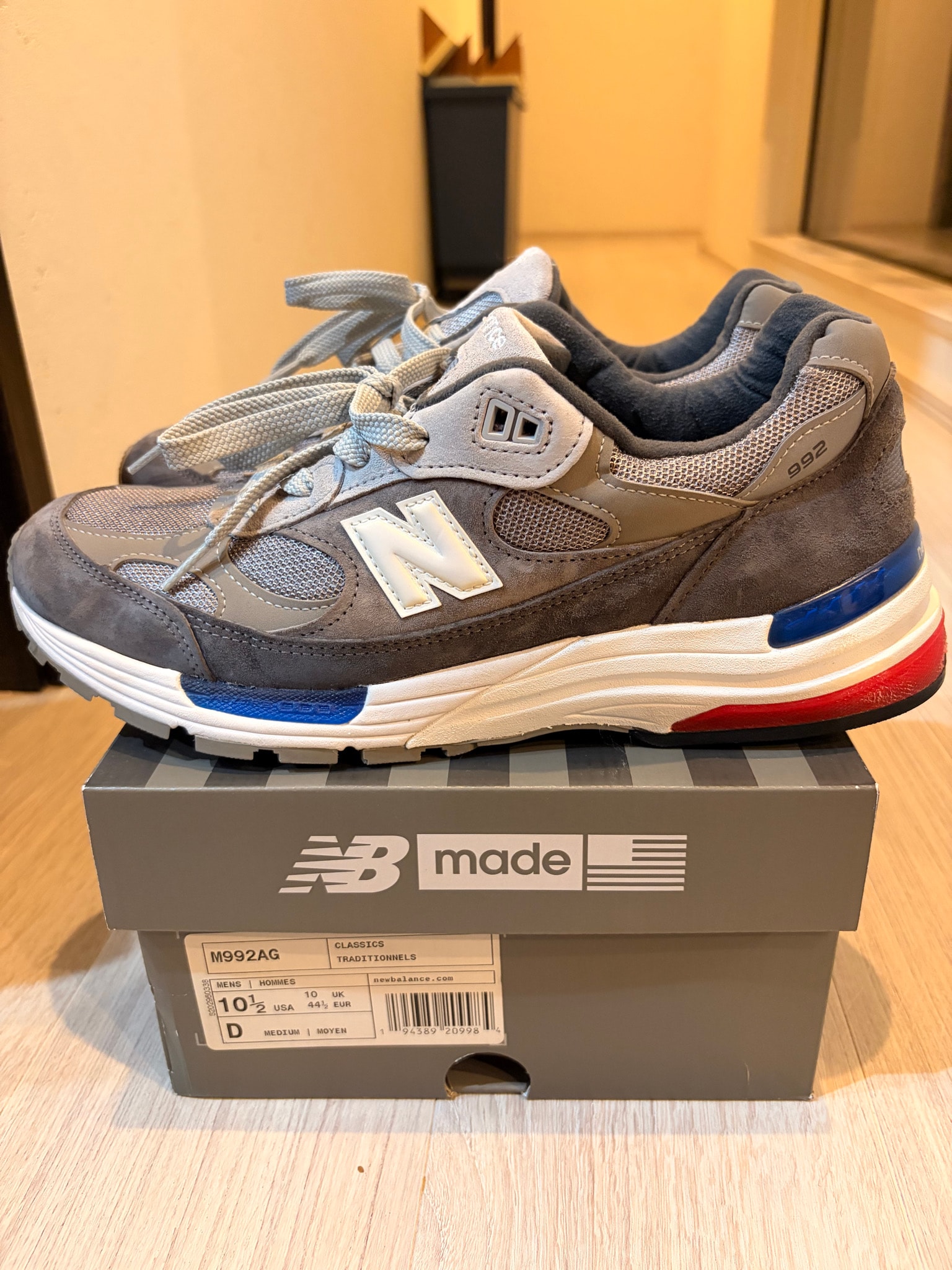 New Balance 992 "GRAY/BLUE/RED"
