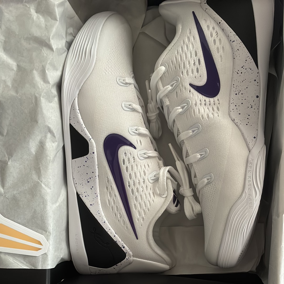 ナイキ コービー9 エリート ロー EM プロトロ "ホワイト/ホワイト/コートパープル"