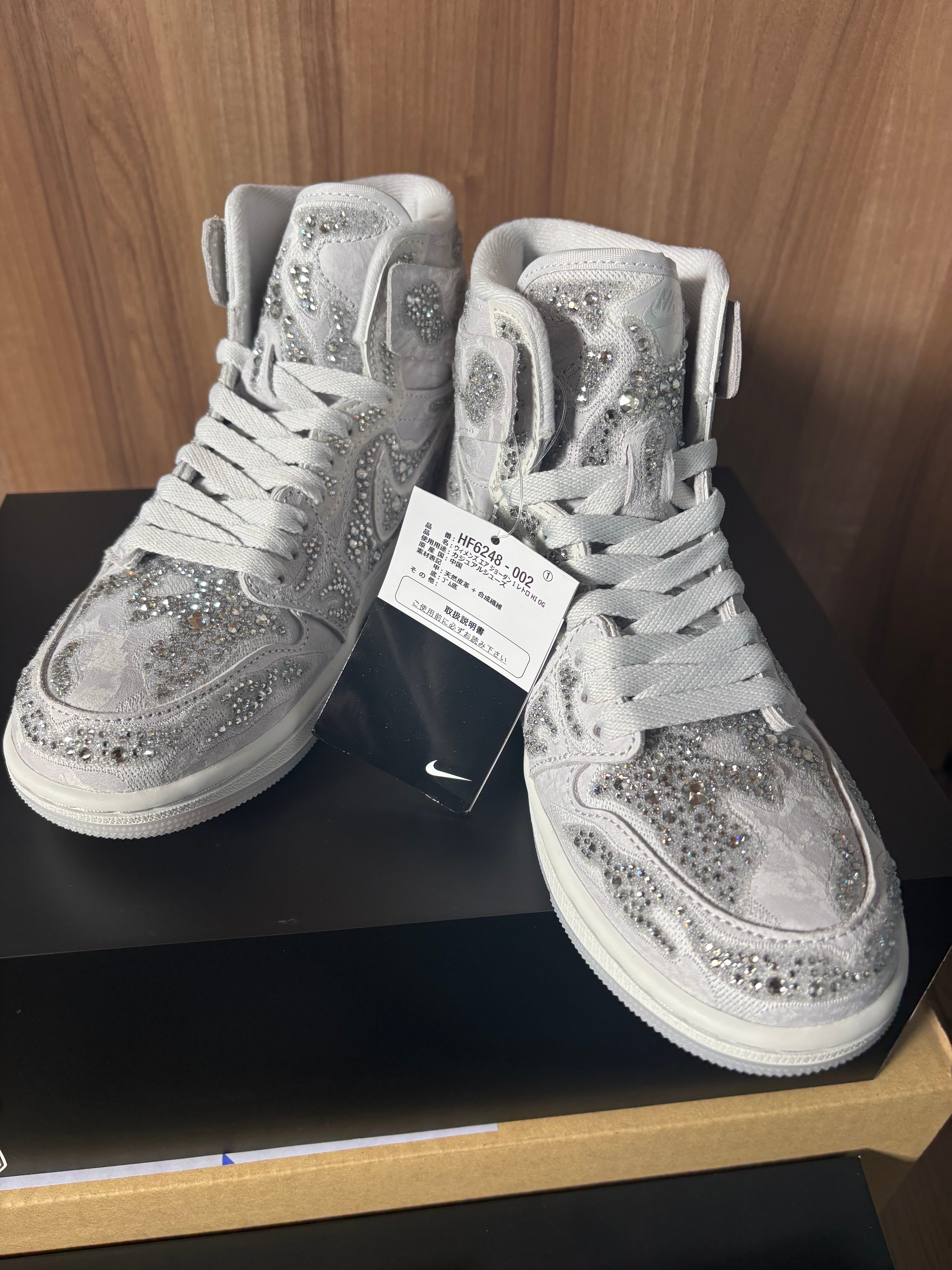 Swarovski × Nike Women's Air Jordan 1 High OG "Vast Grey"