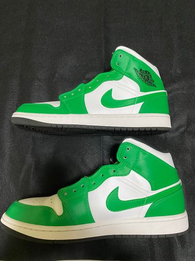 Nike Air Jordan 1 Mid "Lucky Green"