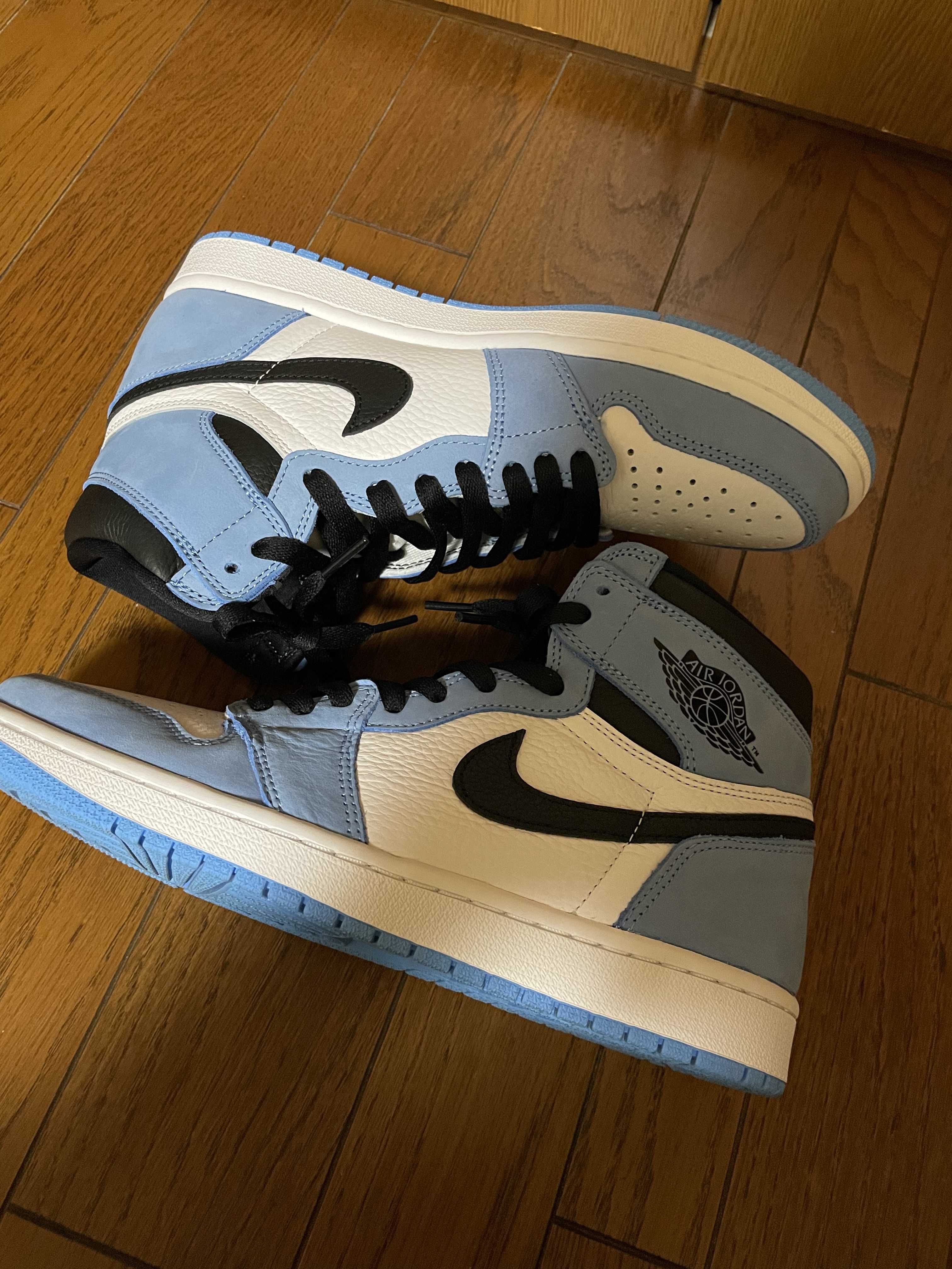 Nike Air Jordan 1 High OG "University Blue"