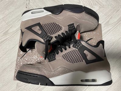 Nike Air Jordan 4 "Taupe Haze"