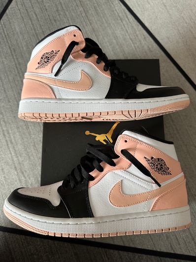 NIKE AIR JORDAN 1 MID "WHITE/BLACK/CRIMSON TINT"