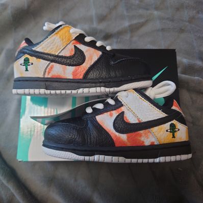 Nike SB TD Dunk Low "Raygun Tie-Dye/Black"