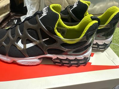 Stussy x Nike Air Zoom Kukini "Black/White/Bright Cactus"