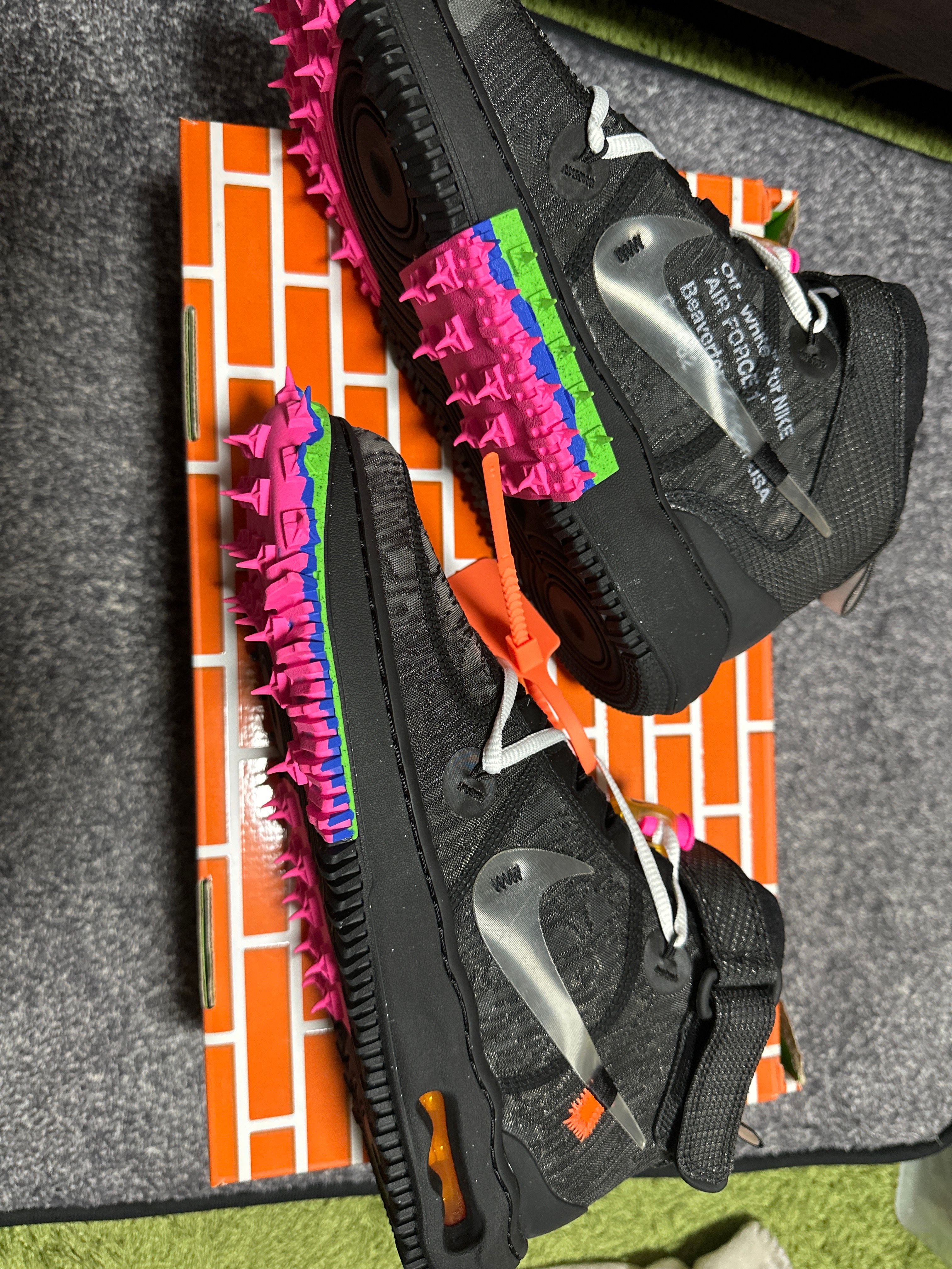 Off-White × Nike Air Force 1 Mid "Black"