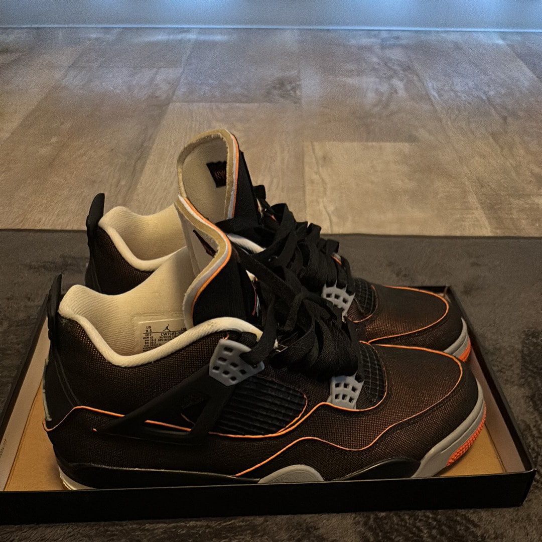 Nike Women's Air Jordan 4 "Starfish"