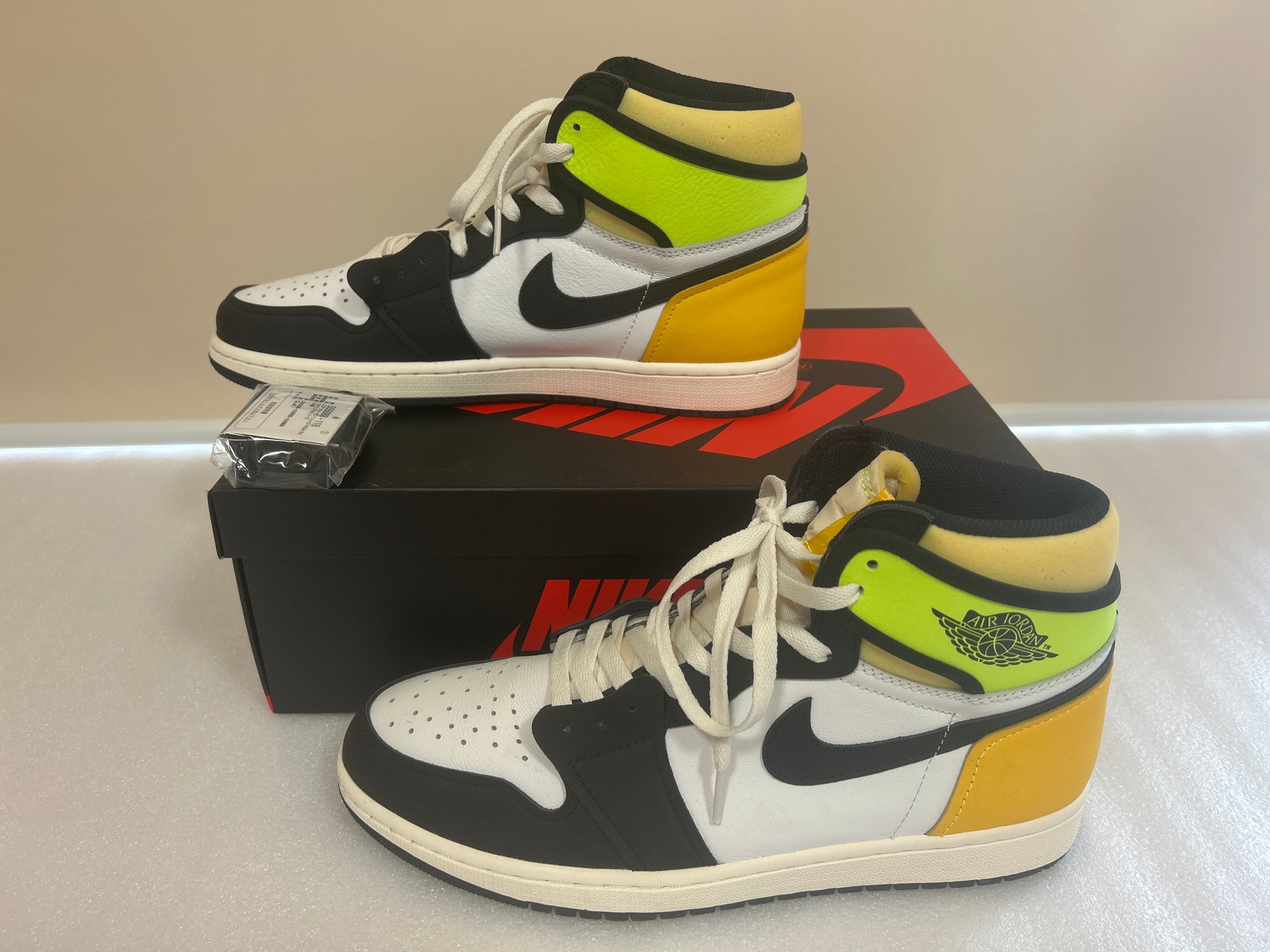 Nike Air Jordan 1 High OG "Volt Gold"