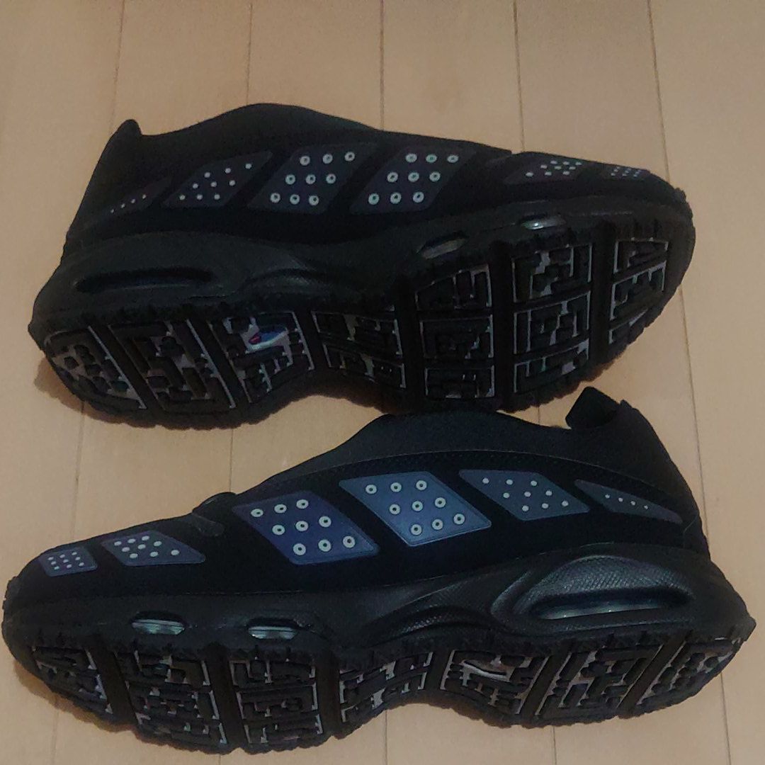 Nike Women's Air Max SNDR "Black and Silver"