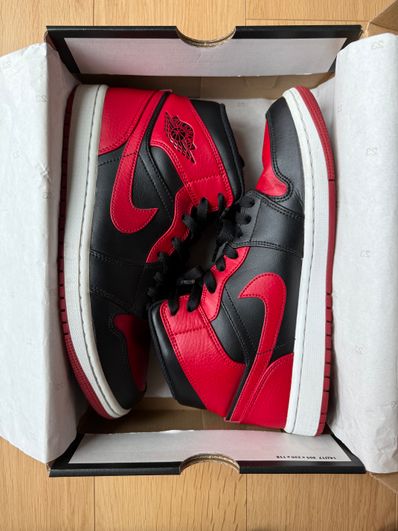 Nike Air Jordan 1 Mid "Bred"