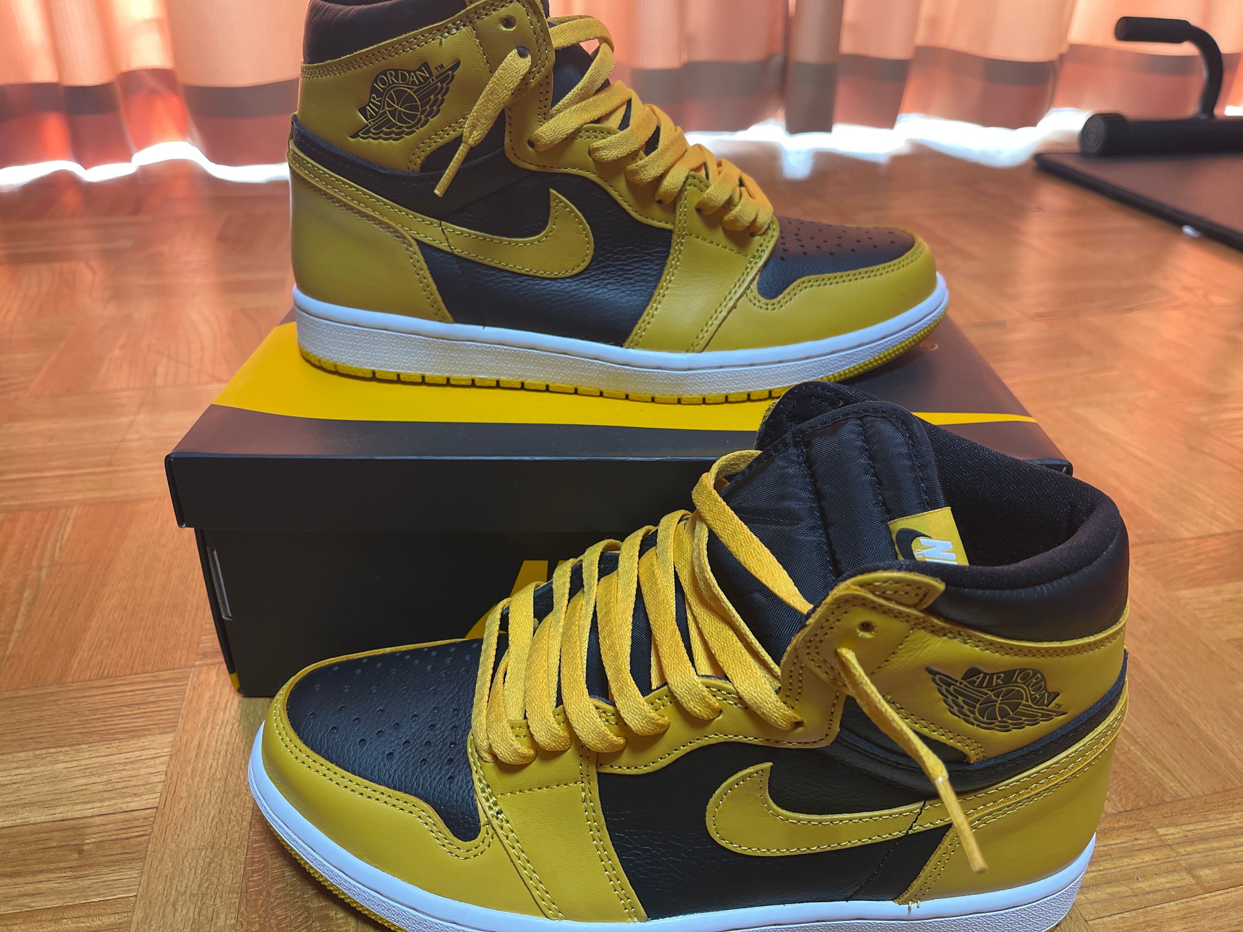 Nike Air Jordan 1 High OG "Pollen"