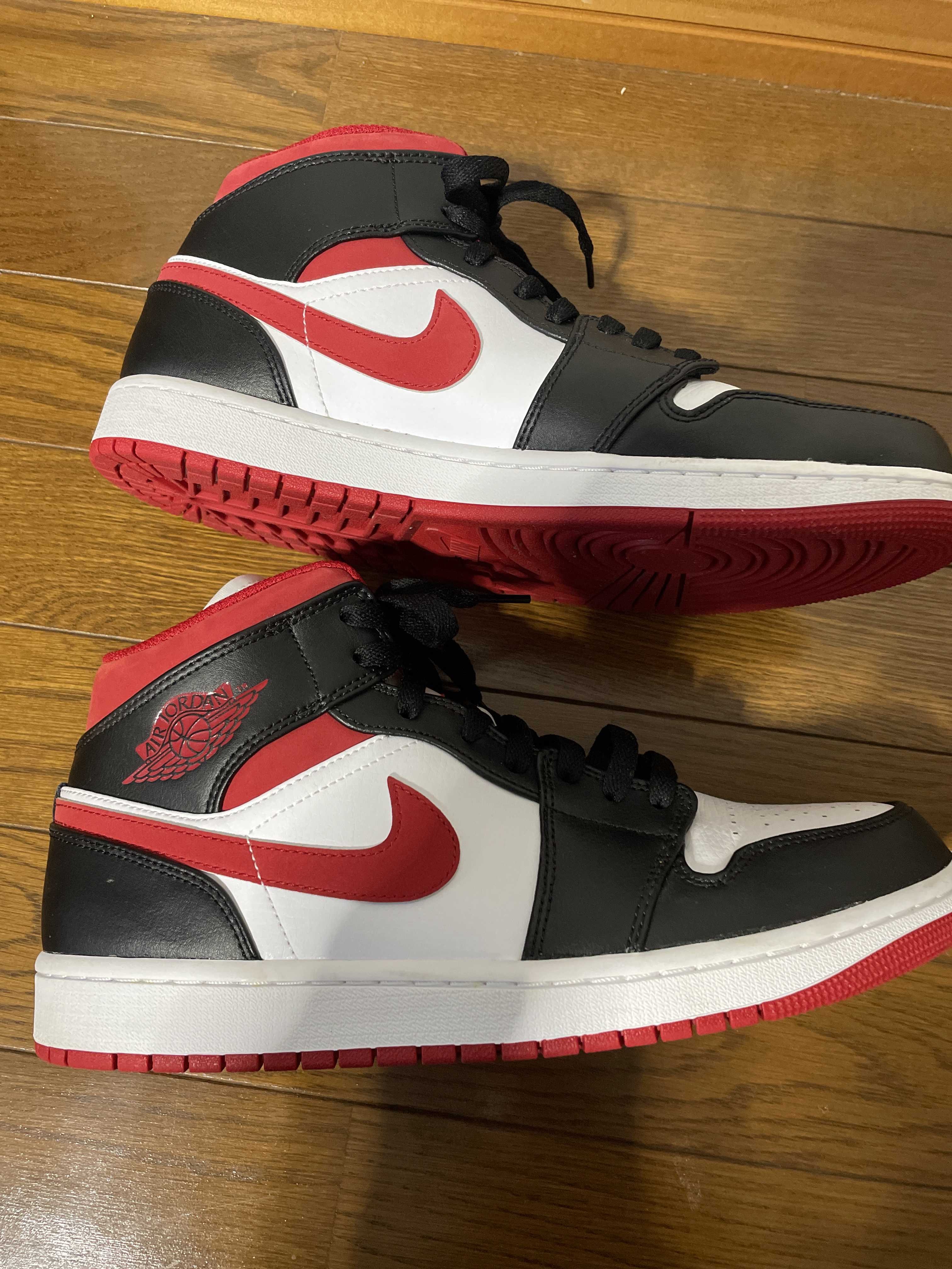 NIKE AIR JORDAN 1 MID "BLACK/RED/WHITE"