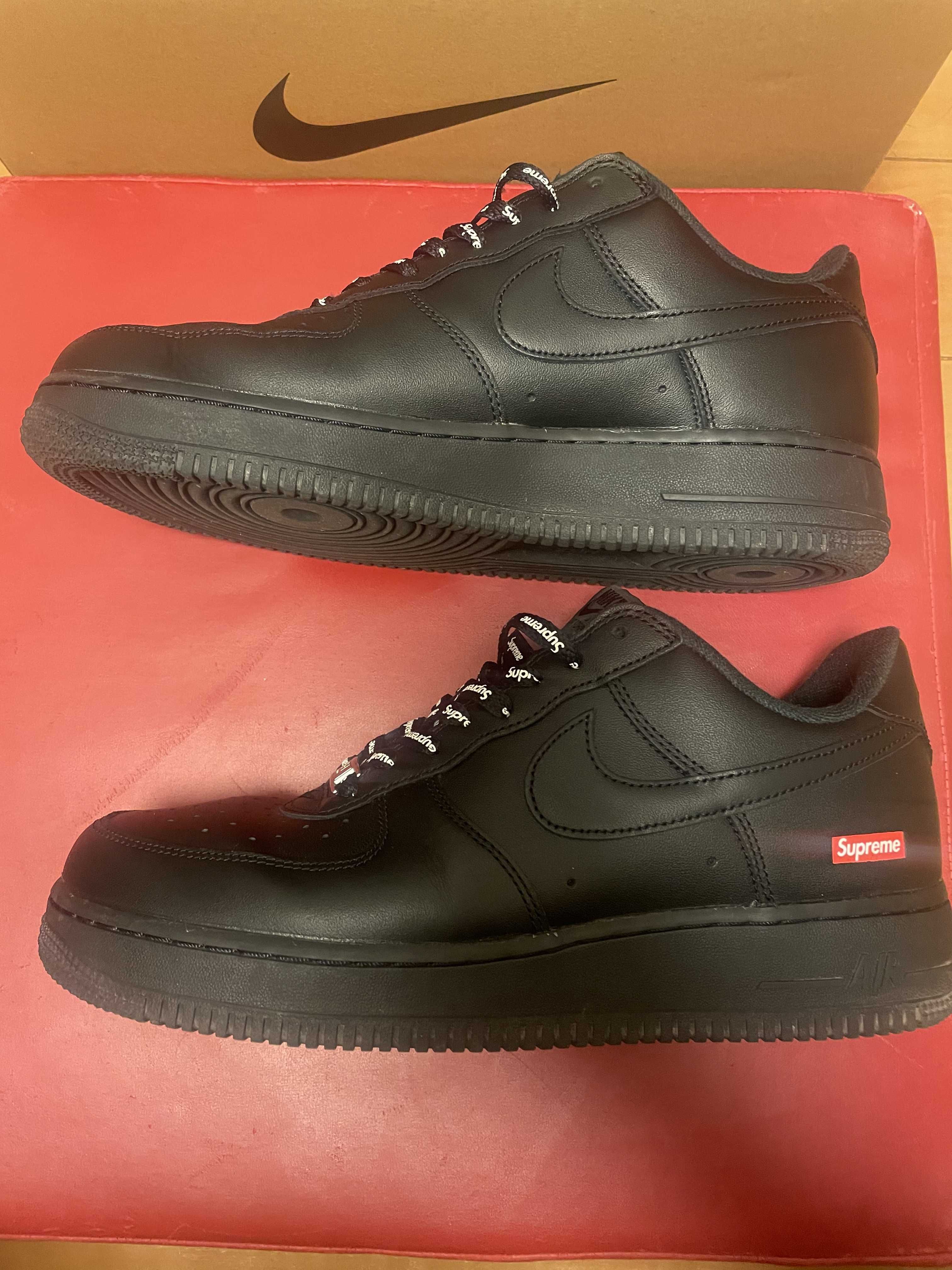 Supreme × Nike Air Force 1 Low "Black"