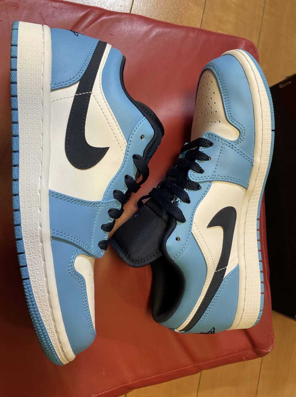 Nike Air Jordan 1 Low "University Blue"