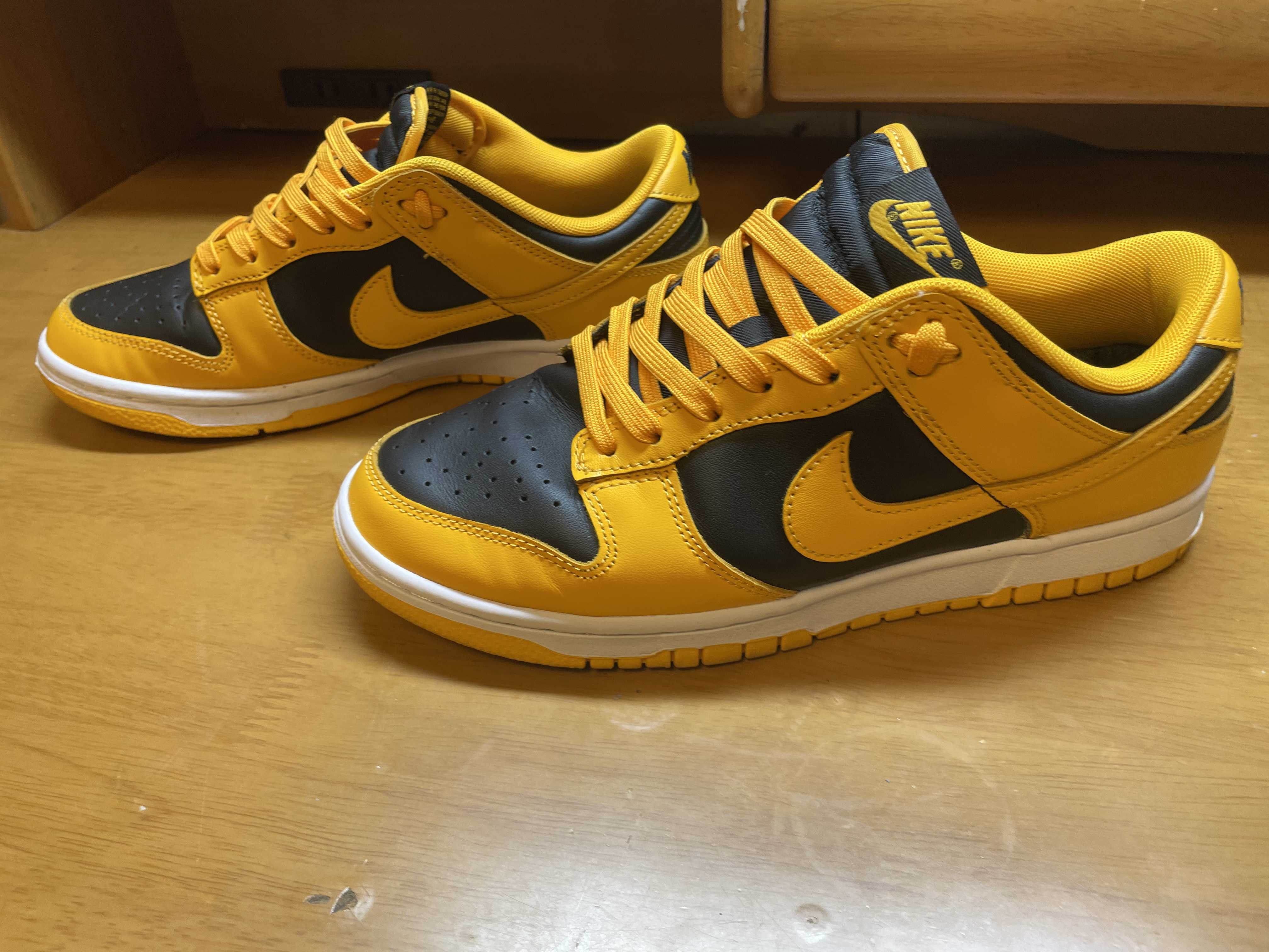 Nike Dunk Low "Championship Goldenrod"