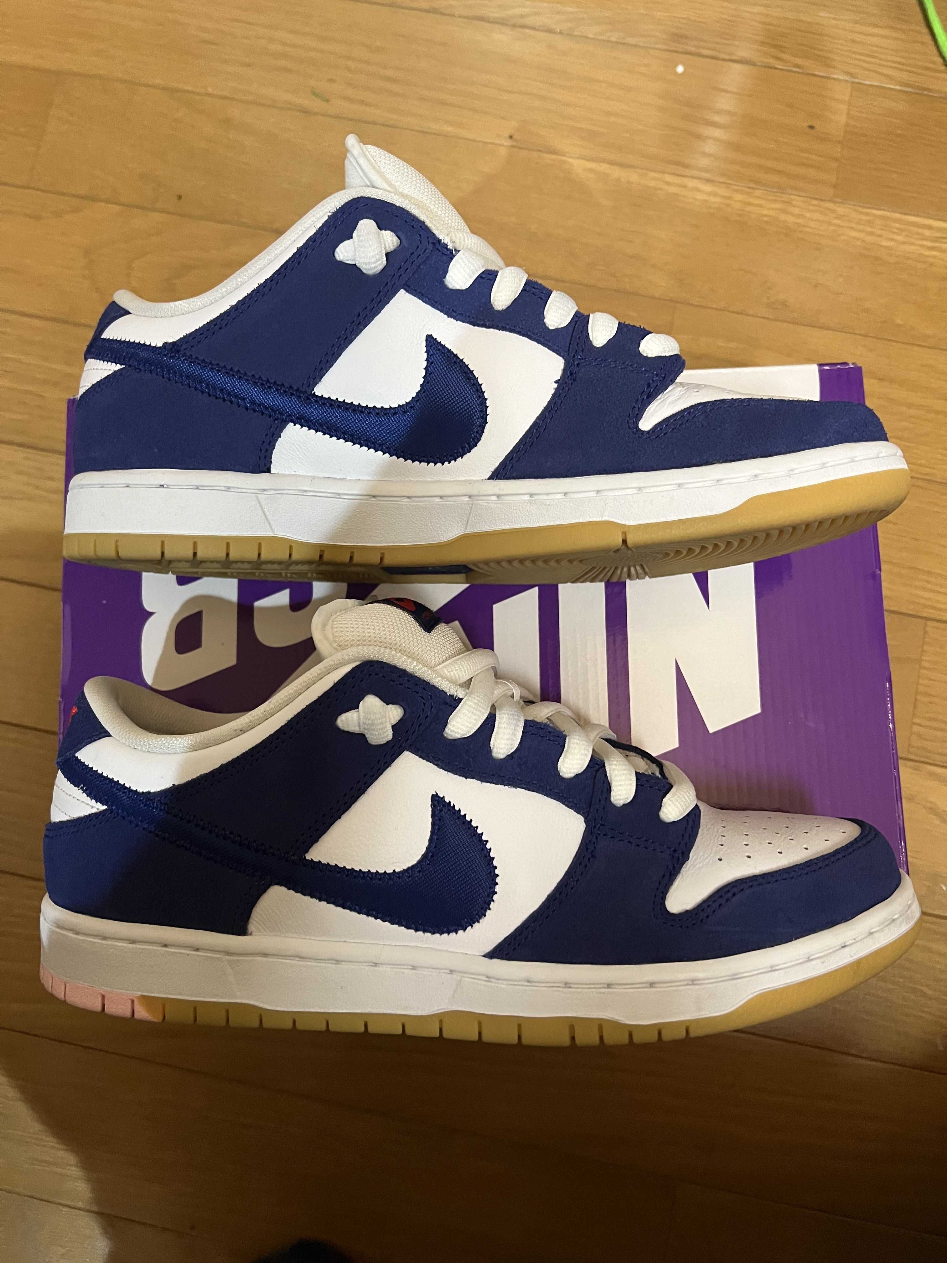 Nike SB Dunk Low "Los Angeles Dodgers/Deep Royal Blue"