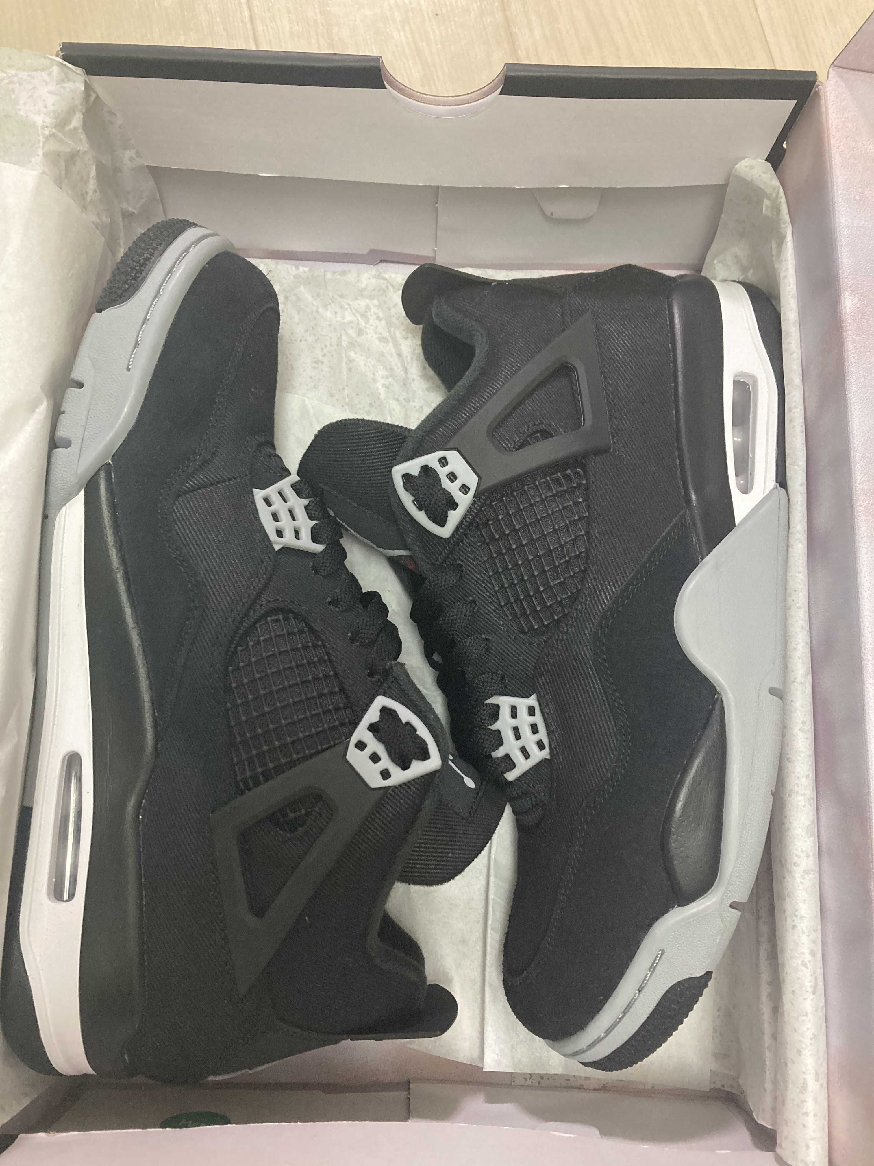 Nike Air Jordan 4 SE "Black and Light Steel"