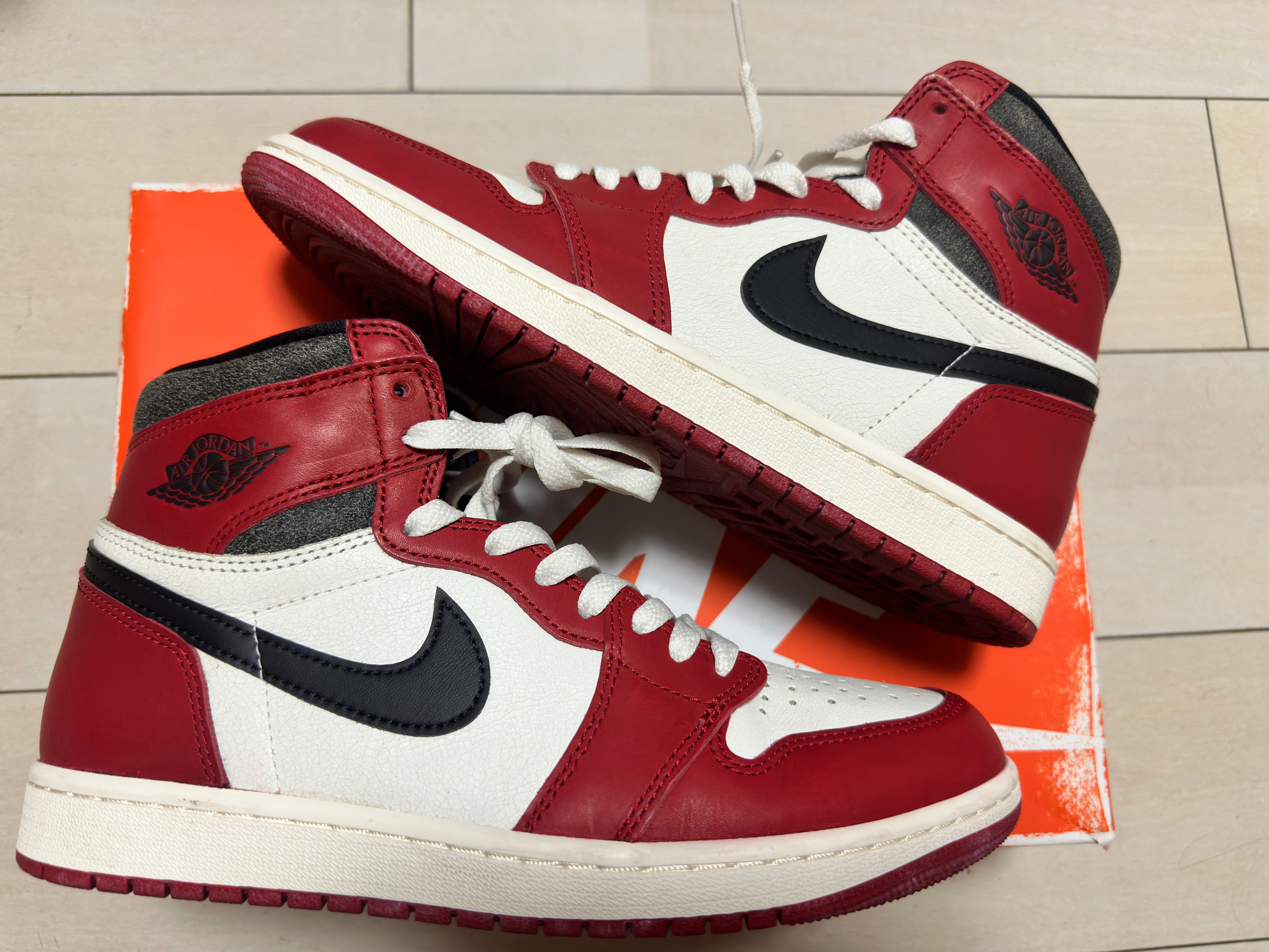 Nike Air Jordan 1 High OG "Lost & Found/Chicago"