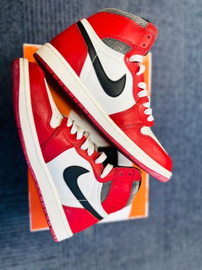 Nike Air Jordan 1 High OG "Lost & Found/Chicago"