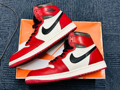 Nike Air Jordan 1 High OG "Lost & Found/Chicago"