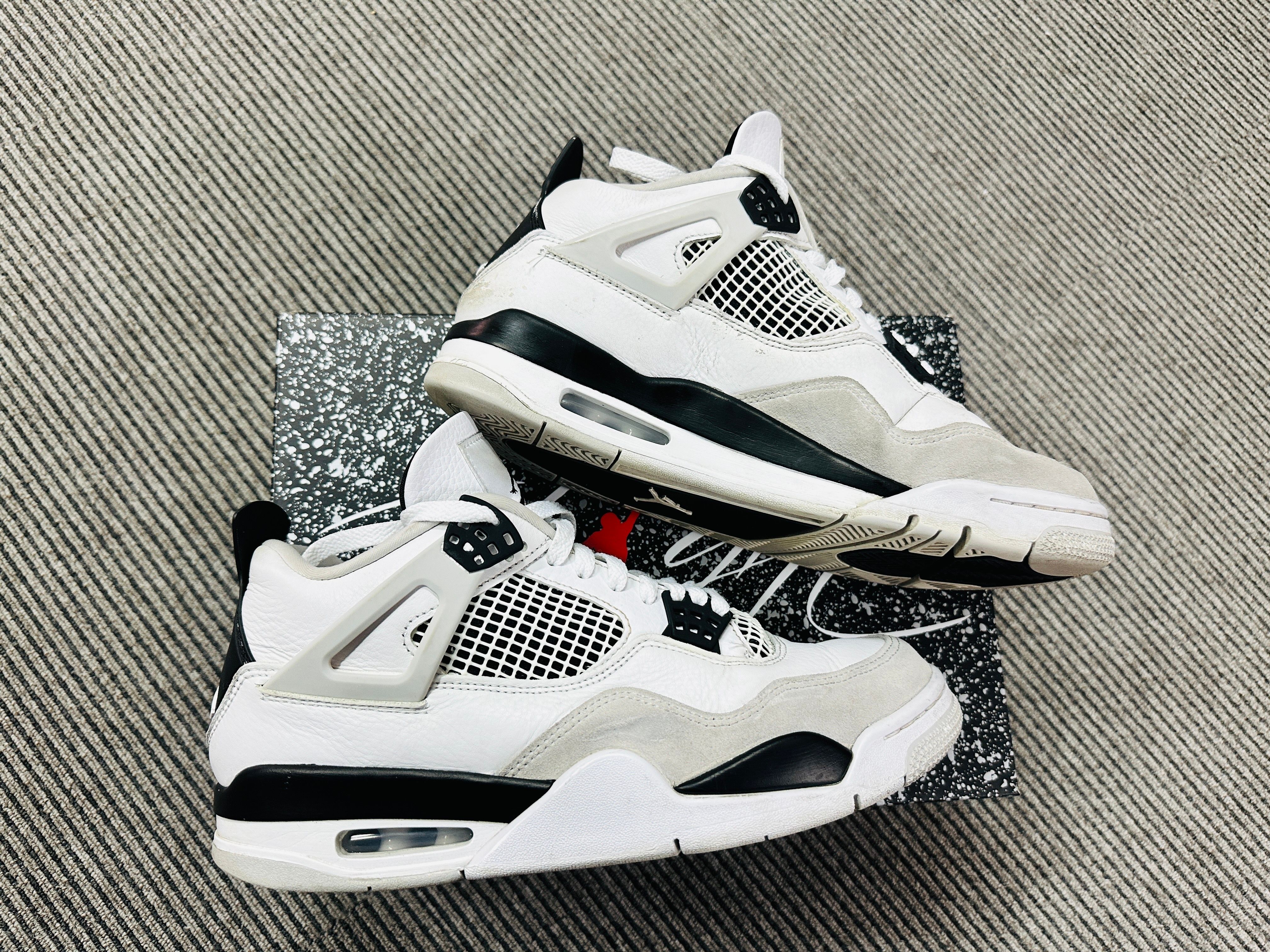 Nike Air Jordan 4 "Military Black"