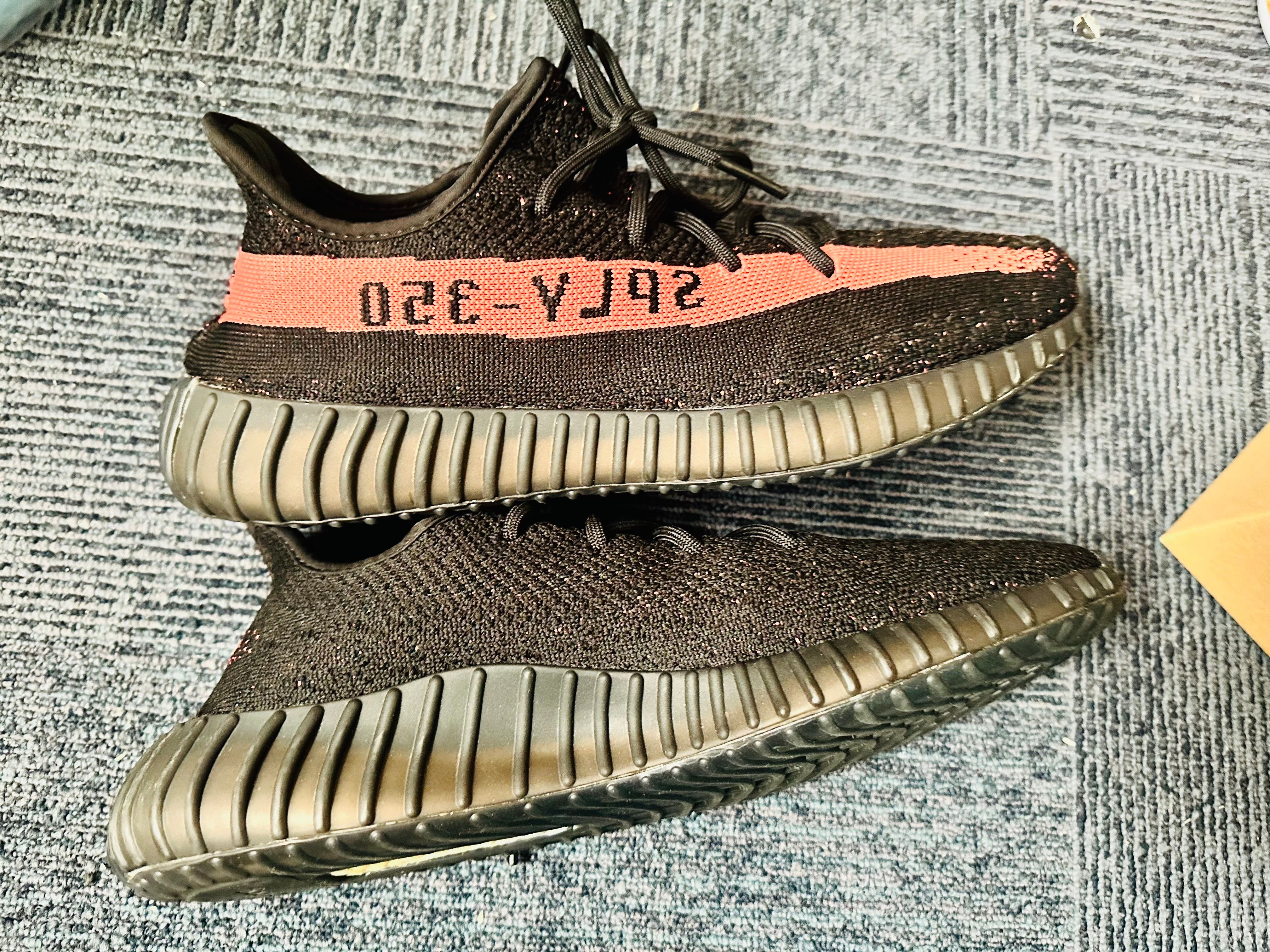 adidas YEEZY Boost 350 V2 "Core Black/Red"