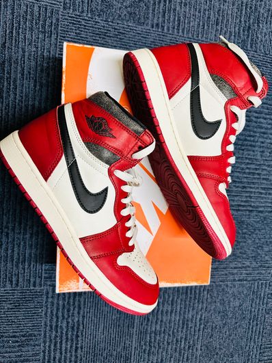 Nike Air Jordan 1 High OG "Lost & Found/Chicago"