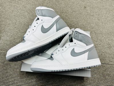 Nike Air Jordan 1 High OG "Stealth"