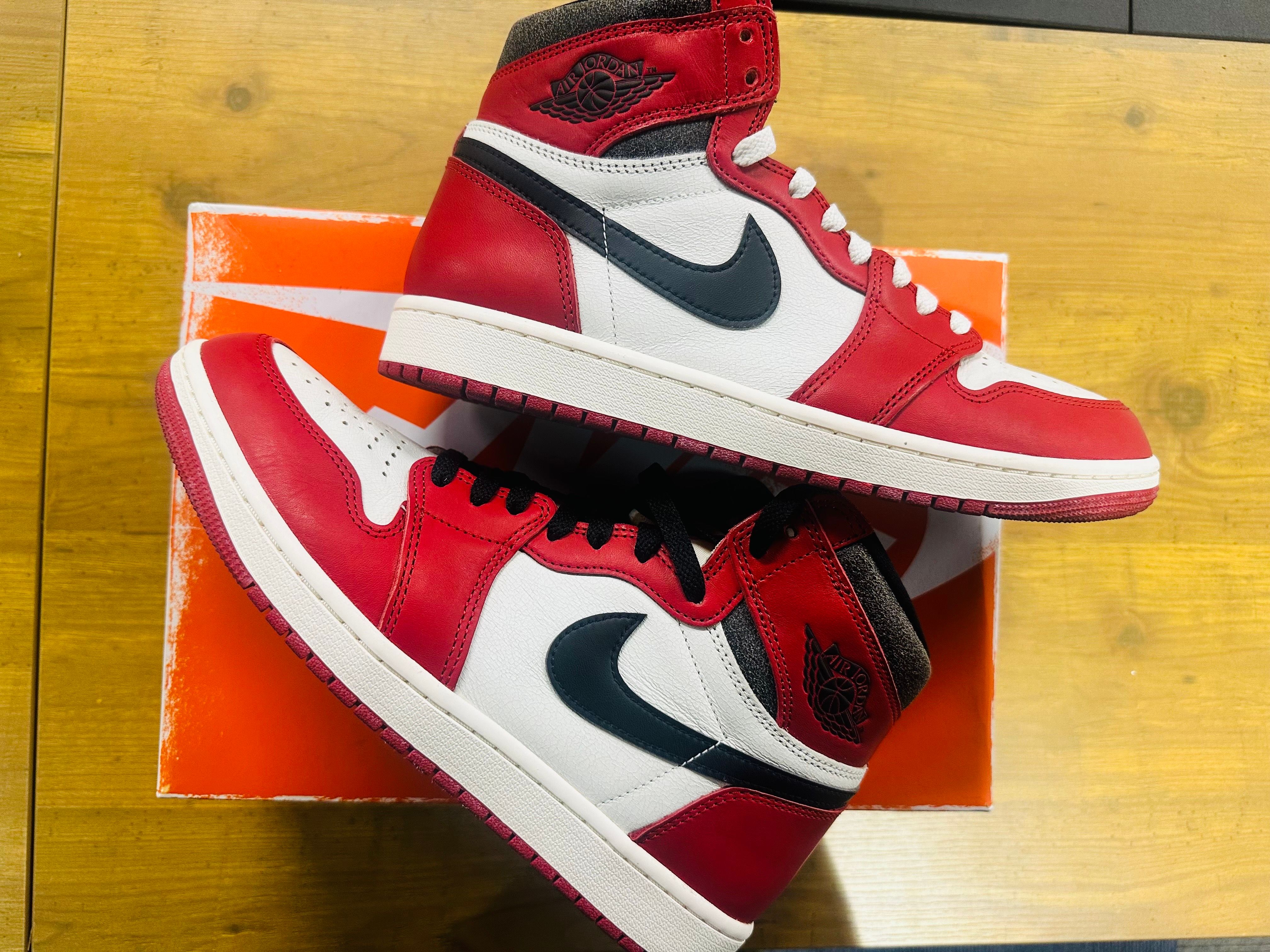 Nike Air Jordan 1 High OG "Lost & Found/Chicago"