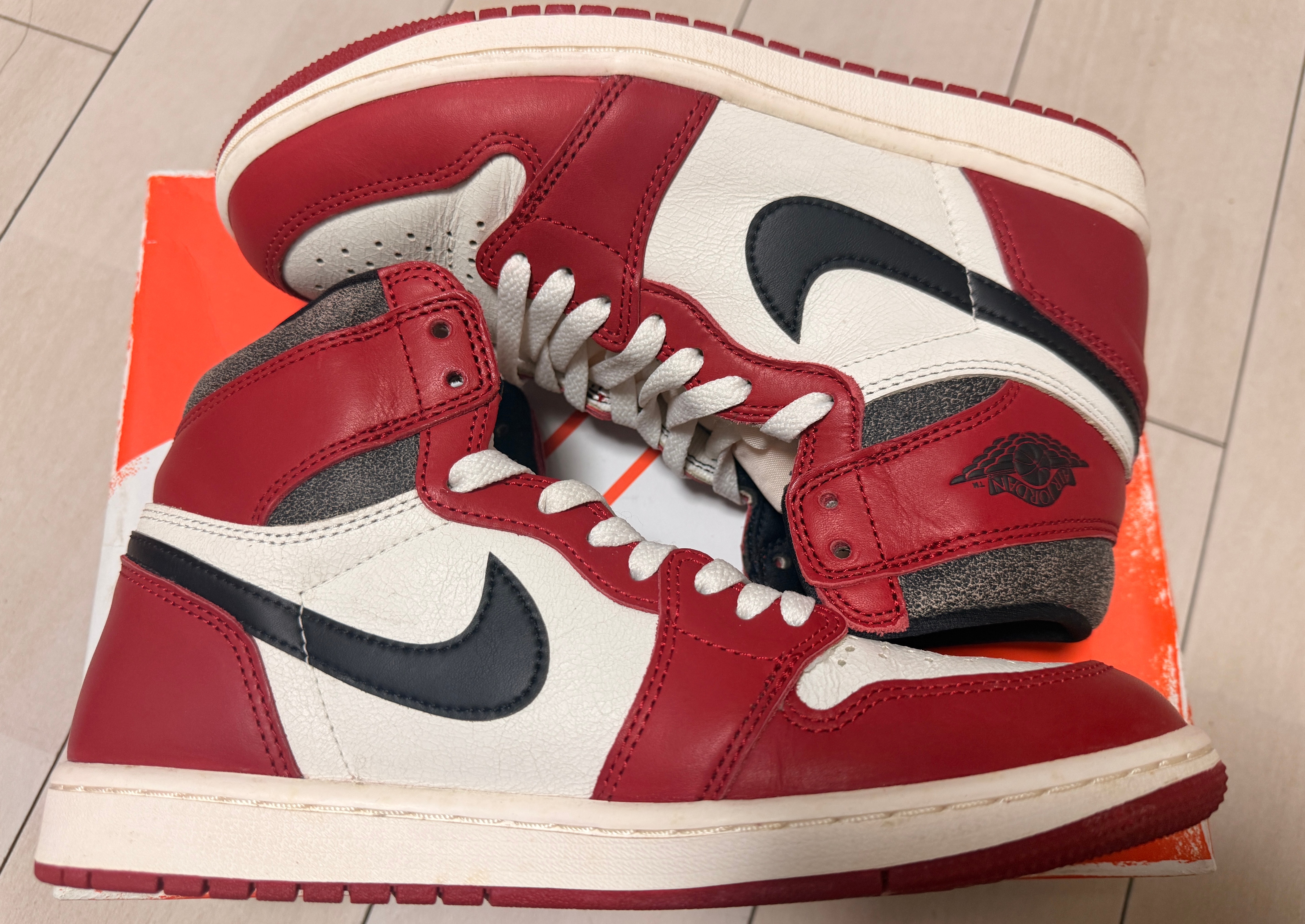 Nike Air Jordan 1 High OG "Lost & Found/Chicago"