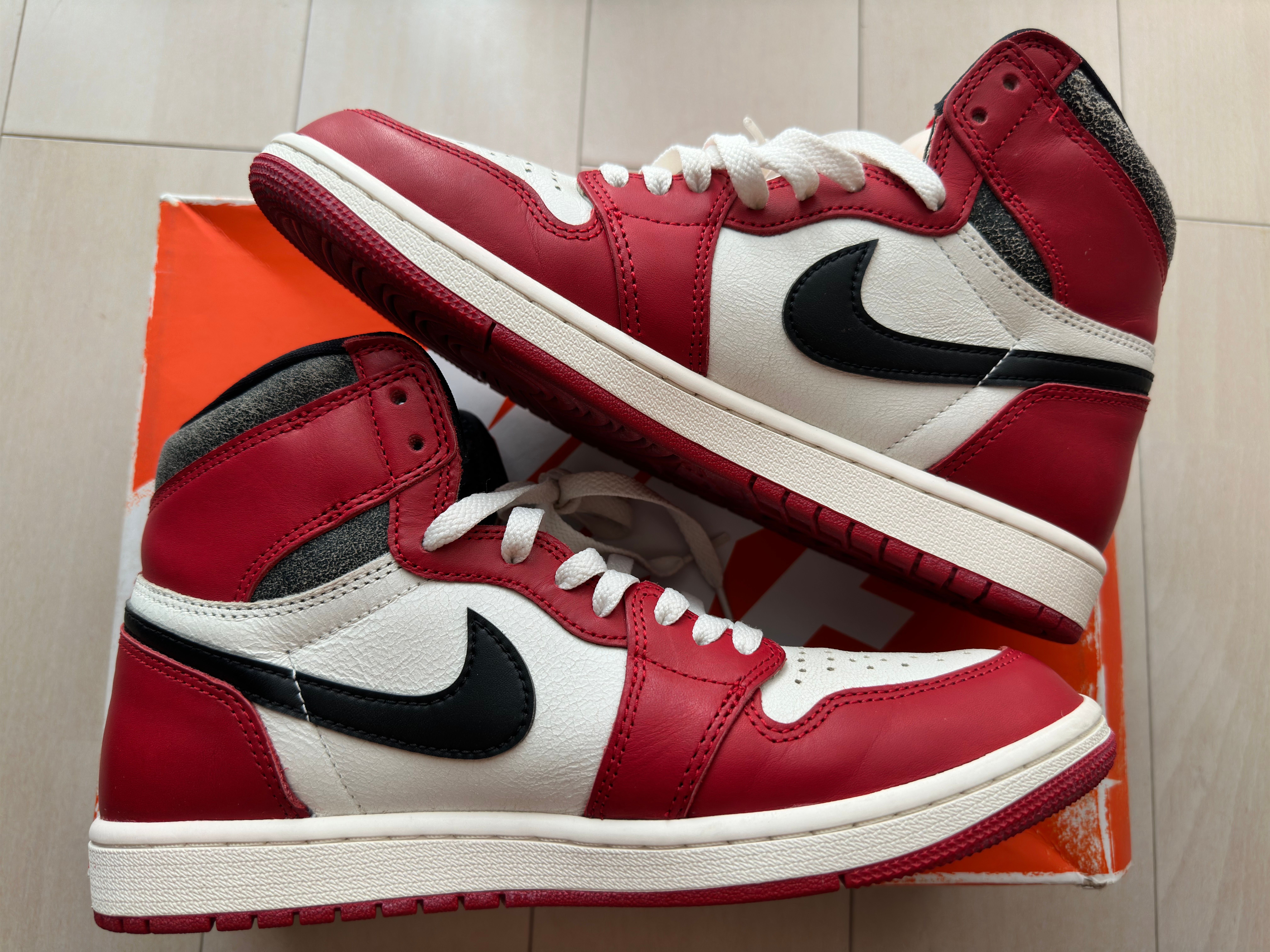 Nike Air Jordan 1 High OG "Lost & Found/Chicago"