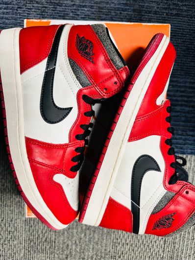 Nike Air Jordan 1 High OG "Lost & Found/Chicago"