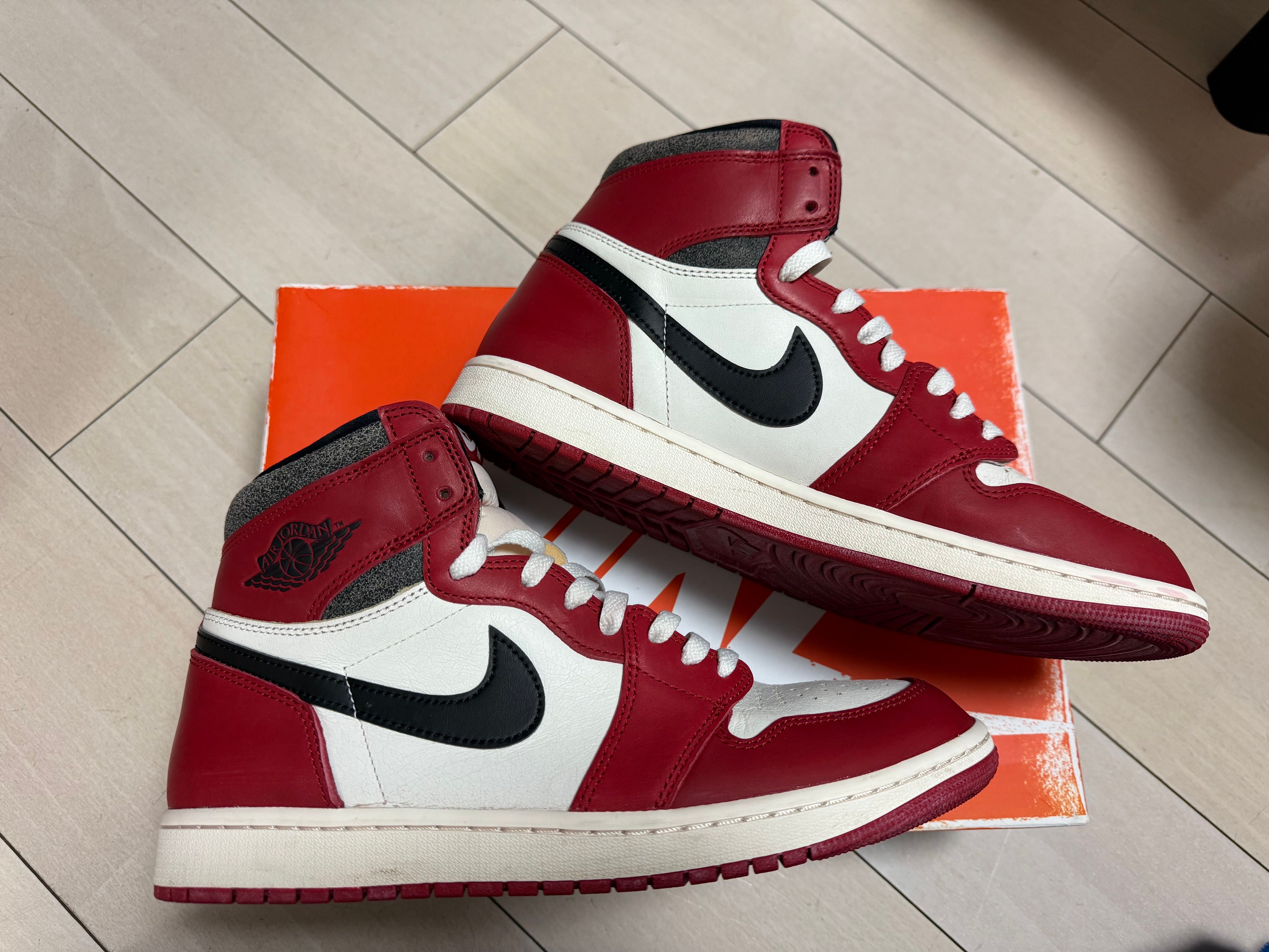 Nike Air Jordan 1 High OG "Lost & Found/Chicago"