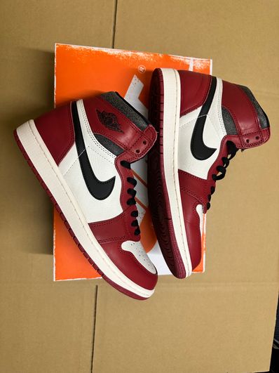 Nike Air Jordan 1 High OG "Lost & Found/Chicago"