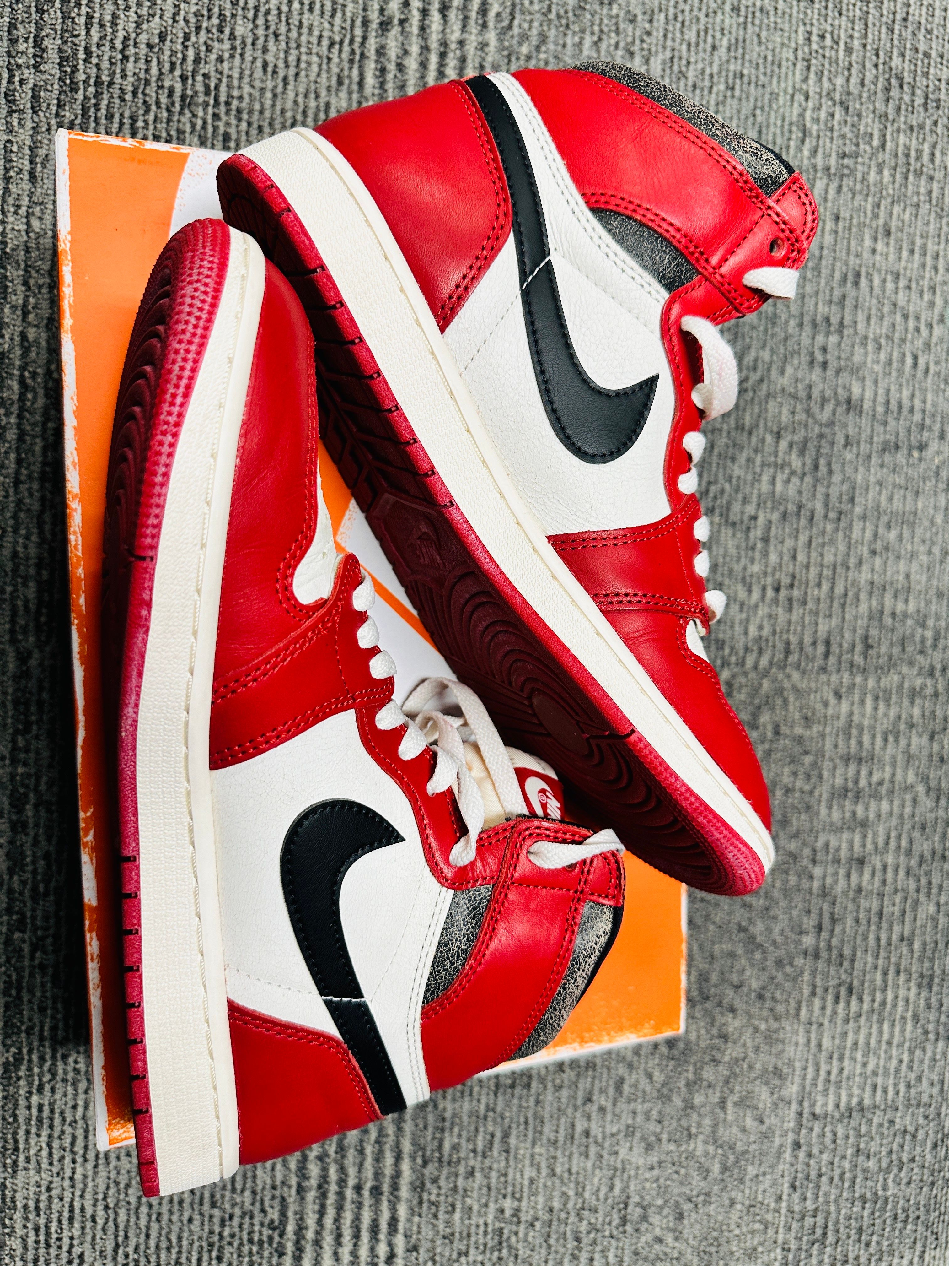 Nike Air Jordan 1 High OG "Lost & Found/Chicago"