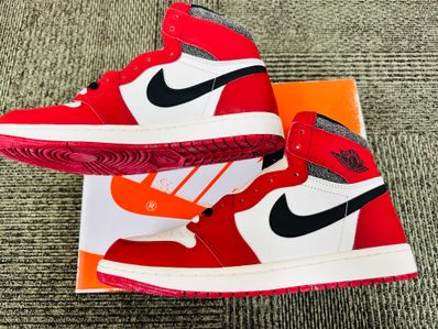 Nike Air Jordan 1 High OG "Lost & Found/Chicago"