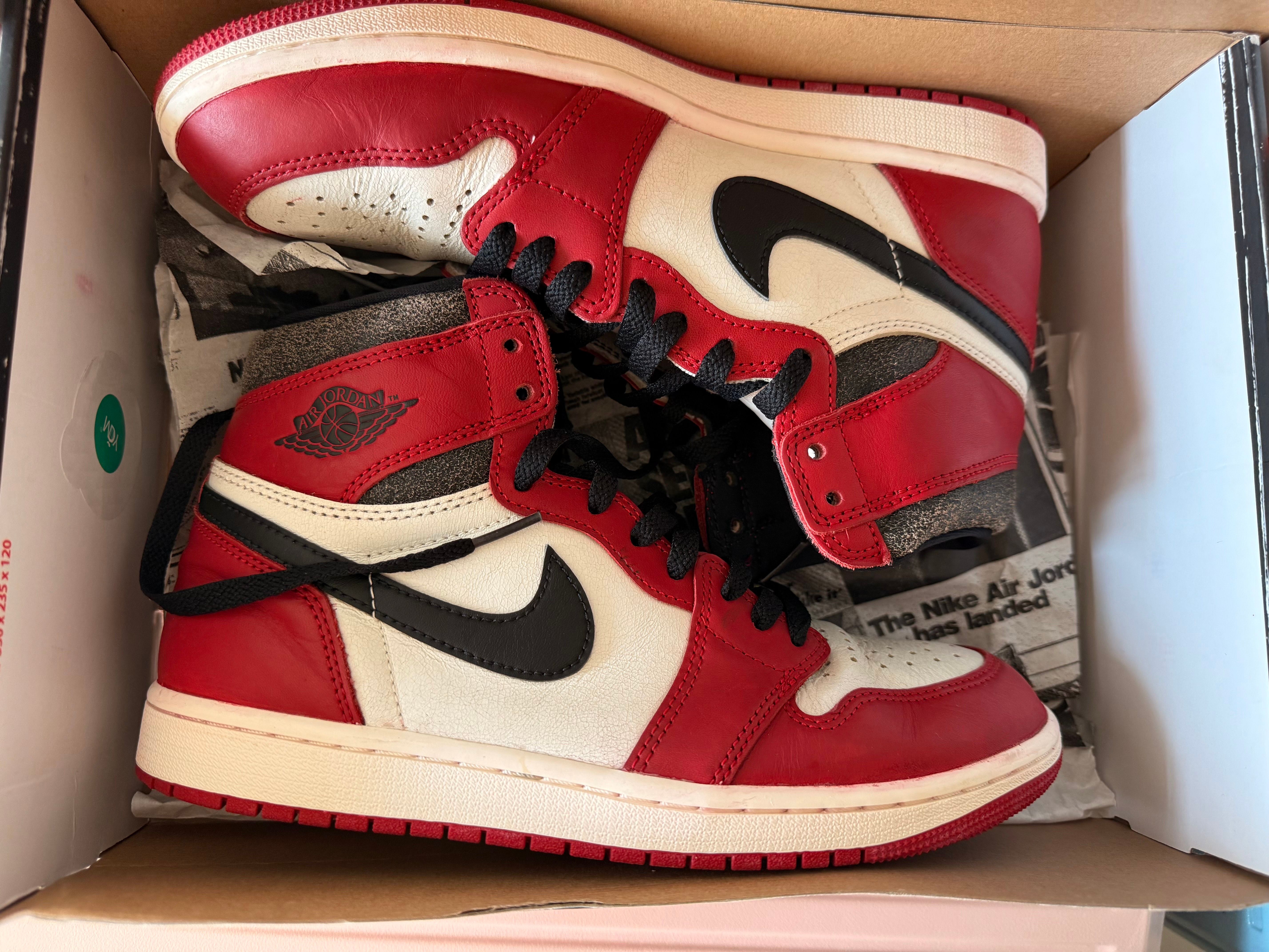 Nike Air Jordan 1 High OG "Lost & Found/Chicago"