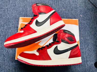 Nike Air Jordan 1 High OG "Lost & Found/Chicago"