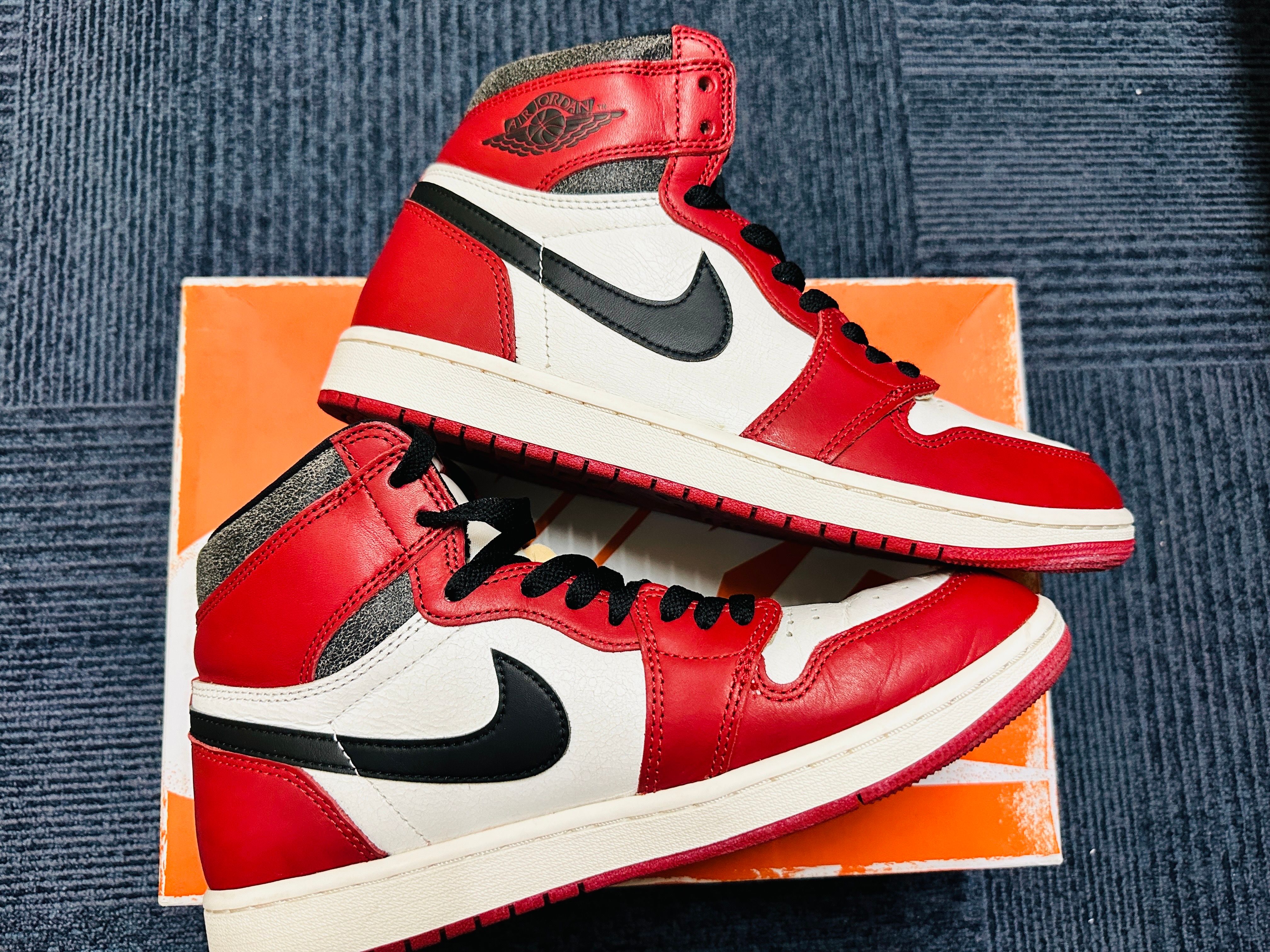 Nike Air Jordan 1 High OG "Lost & Found/Chicago"