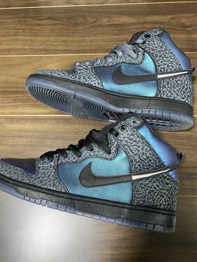 Black Sheep × Nike SB Dunk High "Black Hornet"