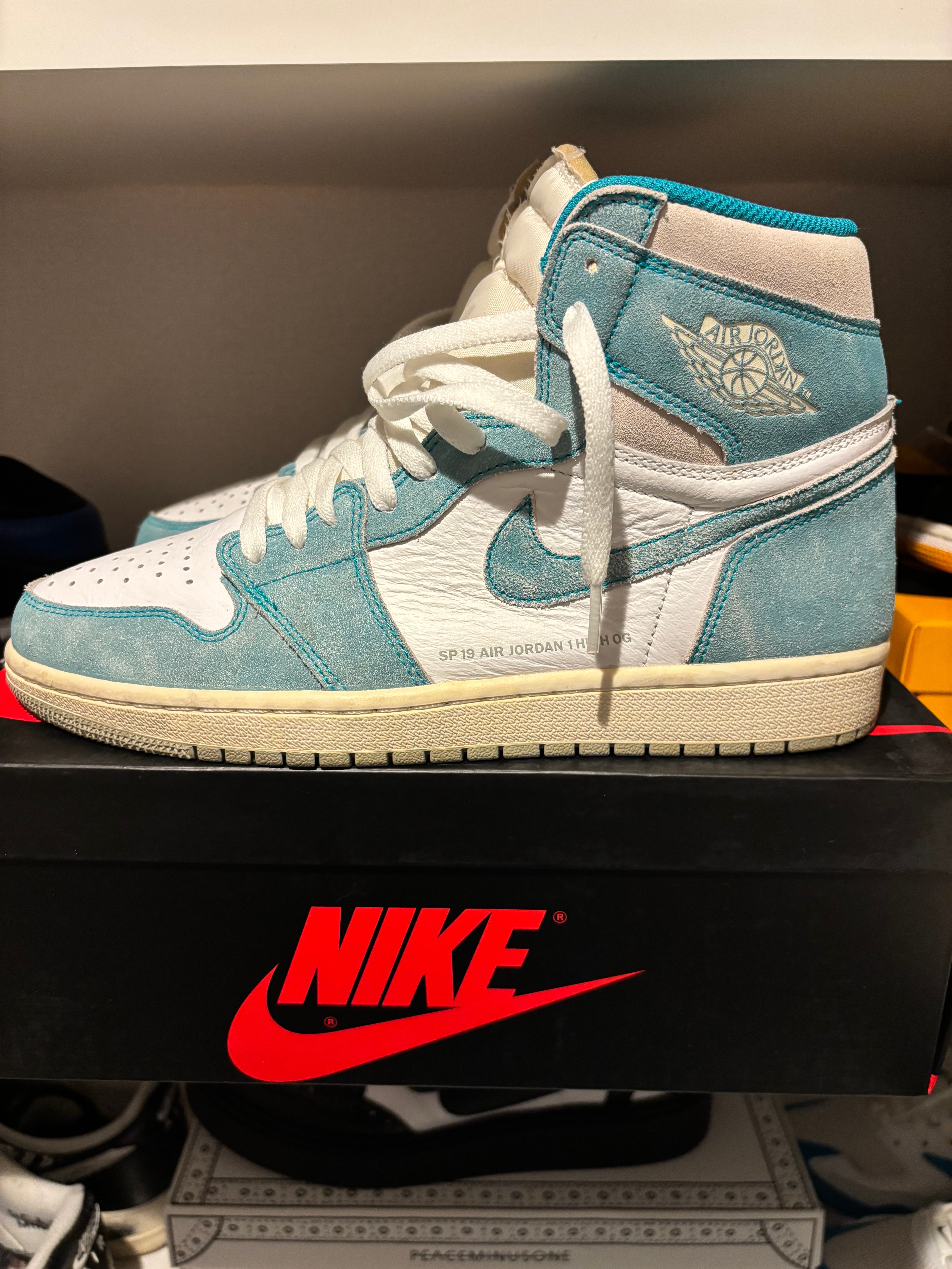 Nike Air Jordan 1 Retro High OG "Turbo Green"