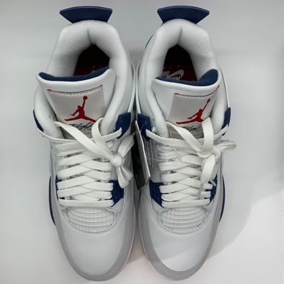 Nike SB Air Jordan 4 Retro SP "Summit White/Navy"